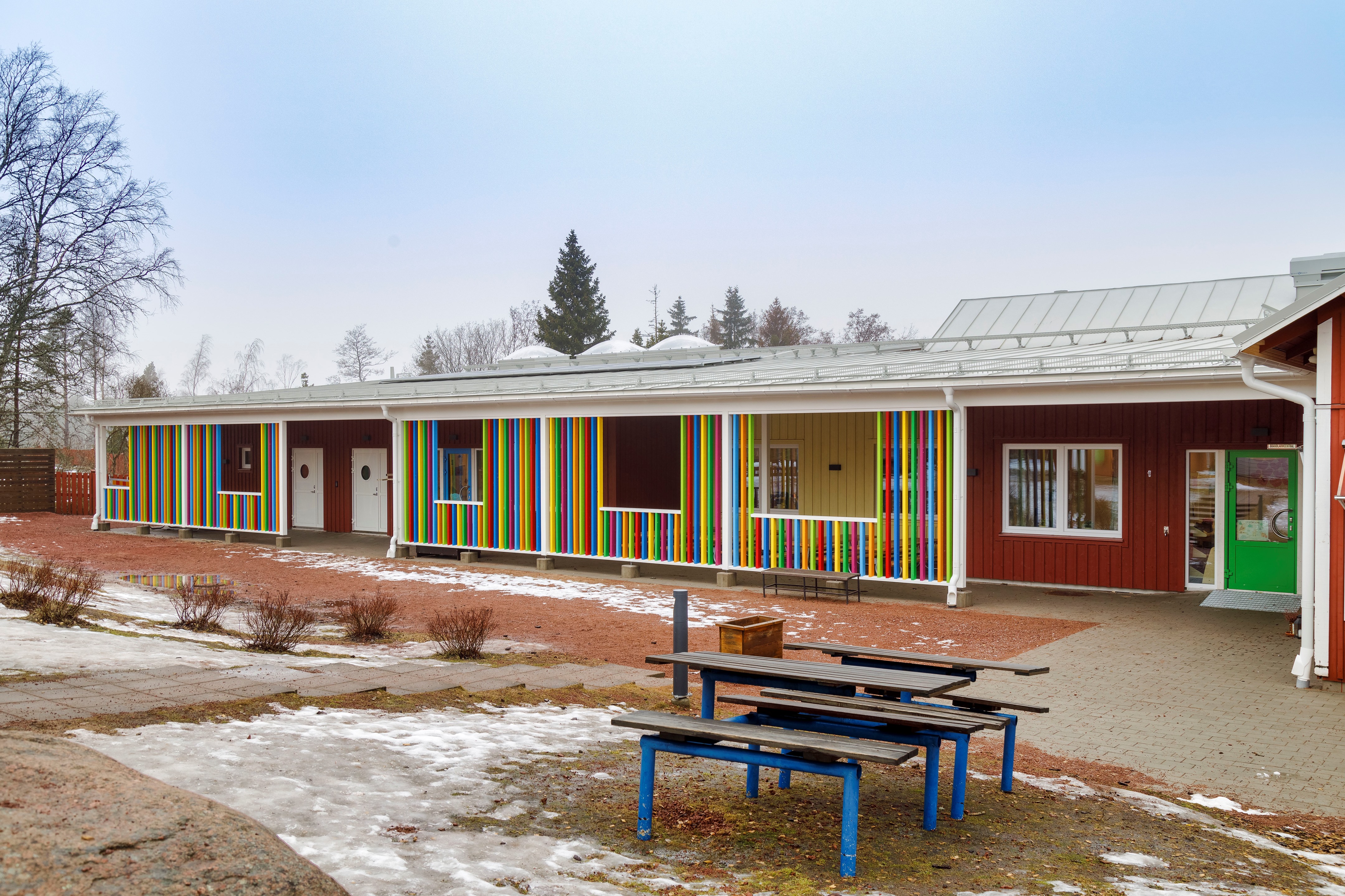 湖林间的活力彩绘幼儿园-6