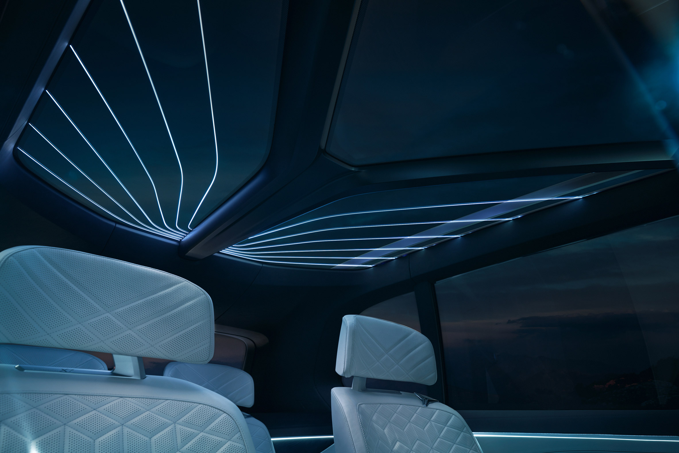 BMW unveils spacious X7 concept car as part of luxury vehicle range-19