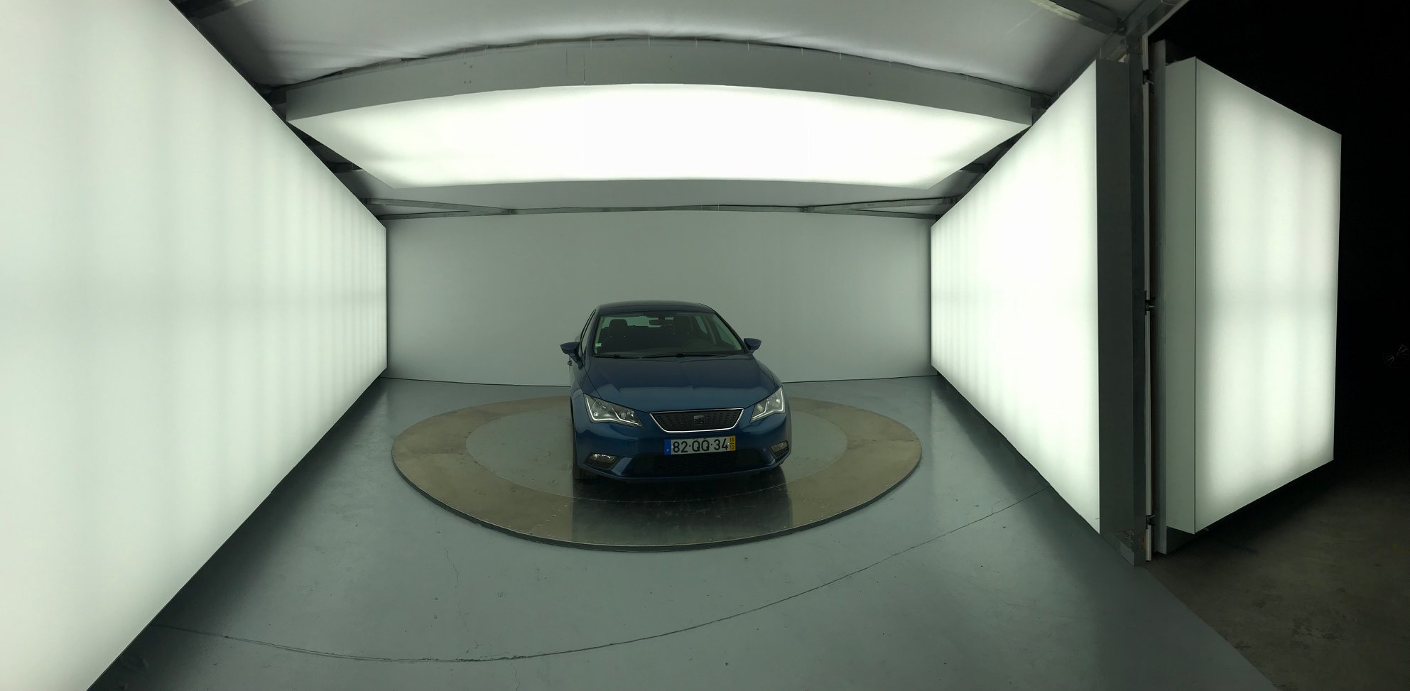 葡萄牙汽车展示厅的快速装配照明设计-12