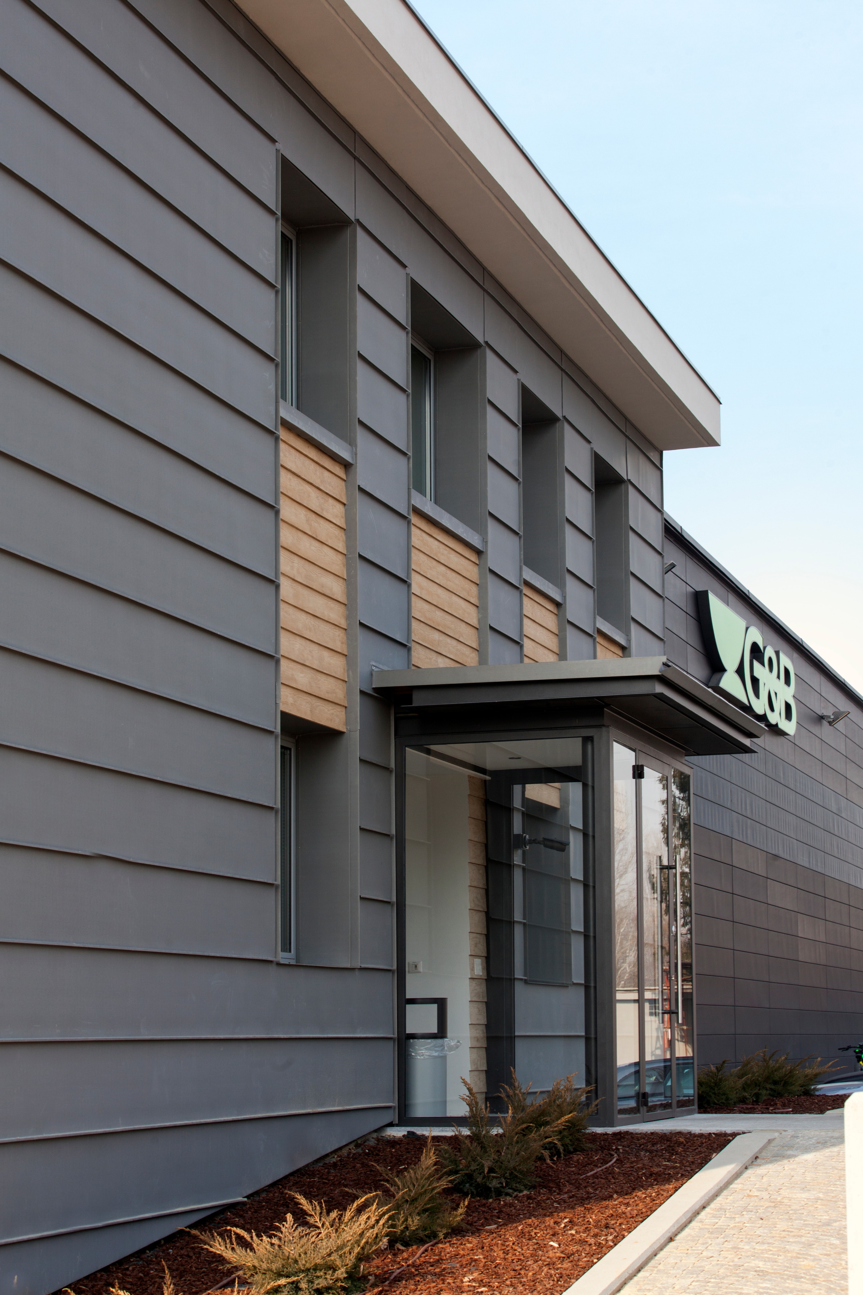 G&B Fissaggi 办公楼翻新 现代风格融入传统建筑-4