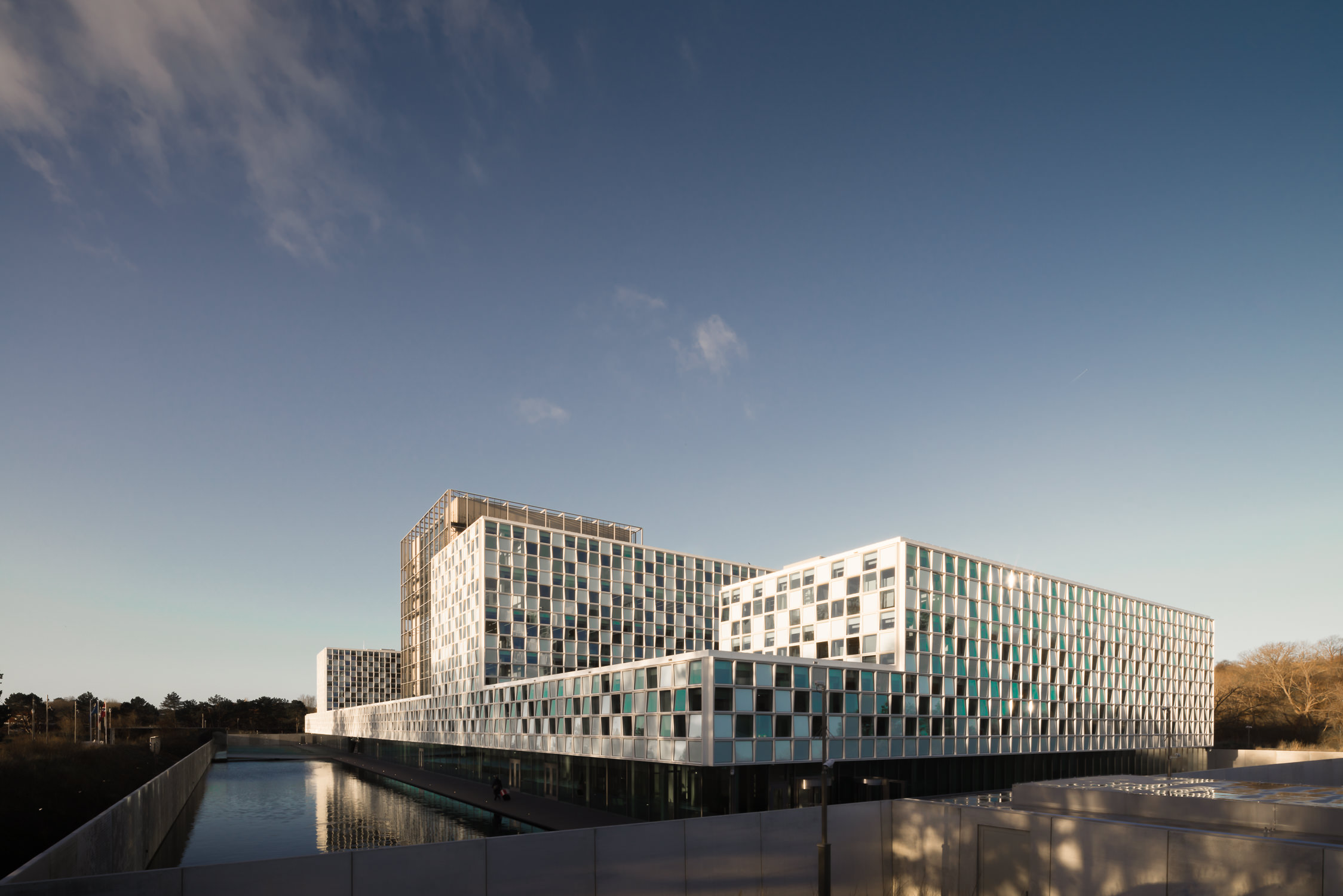 2015 年国际刑事法庭 | 公共广场与法律法院设计-9