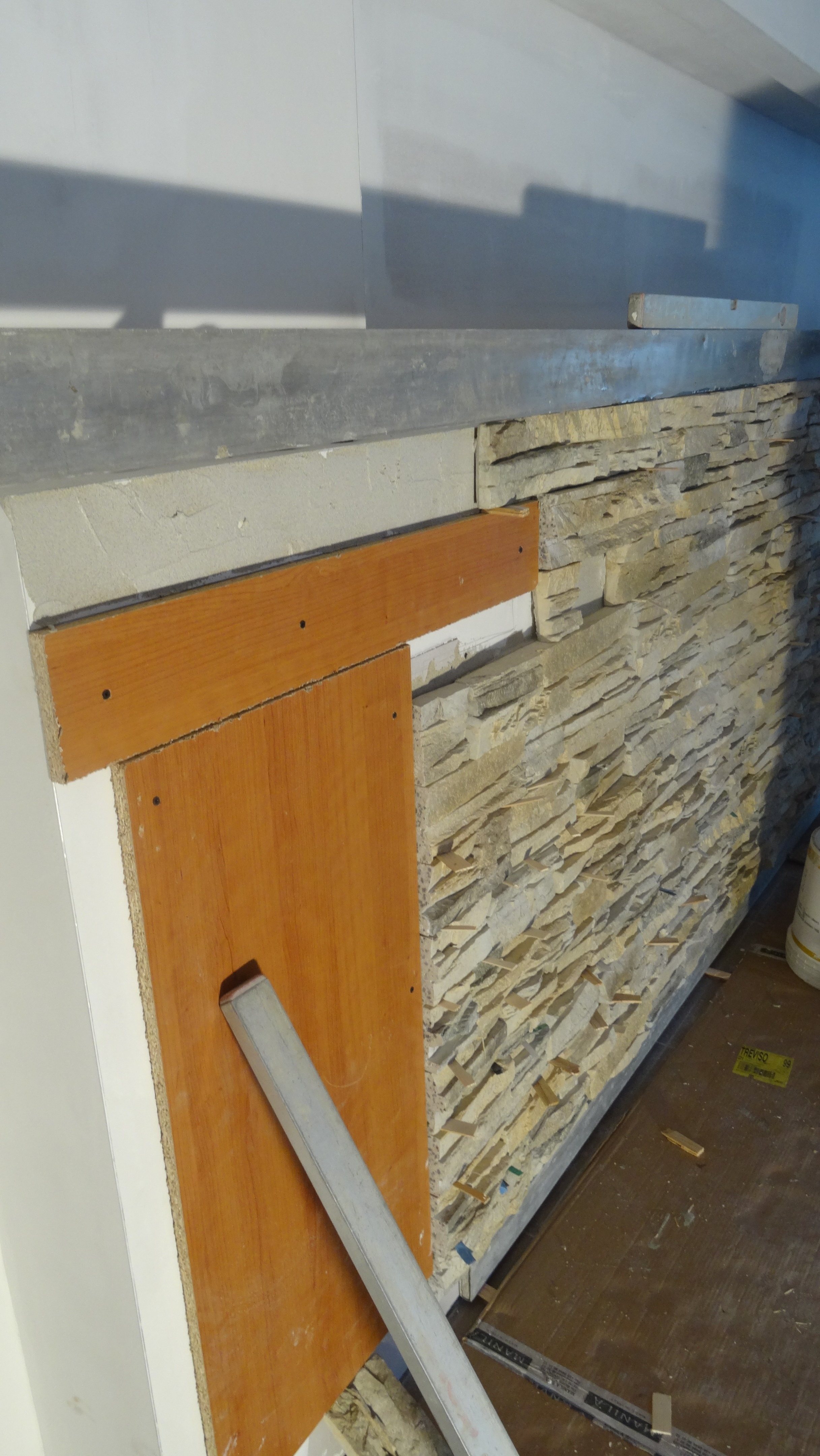 获奖酒庄打造品酒室，古董橡木诠释意大利风情-9