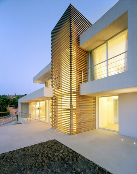 意式海岸住宅，白色“带状”空间诠释生活美学-16