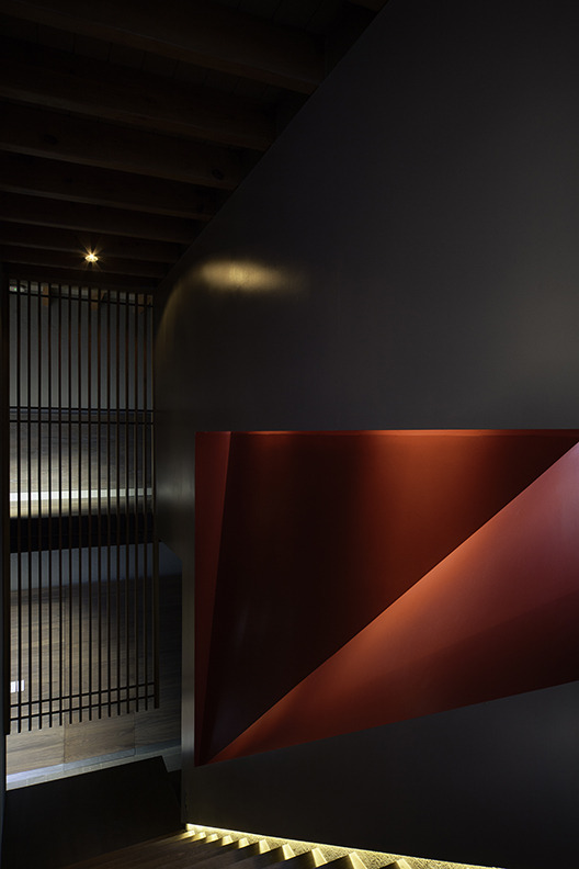 2015 年改造的墨西哥私人住宅——双层高大厅与反射池的巧妙结合-8