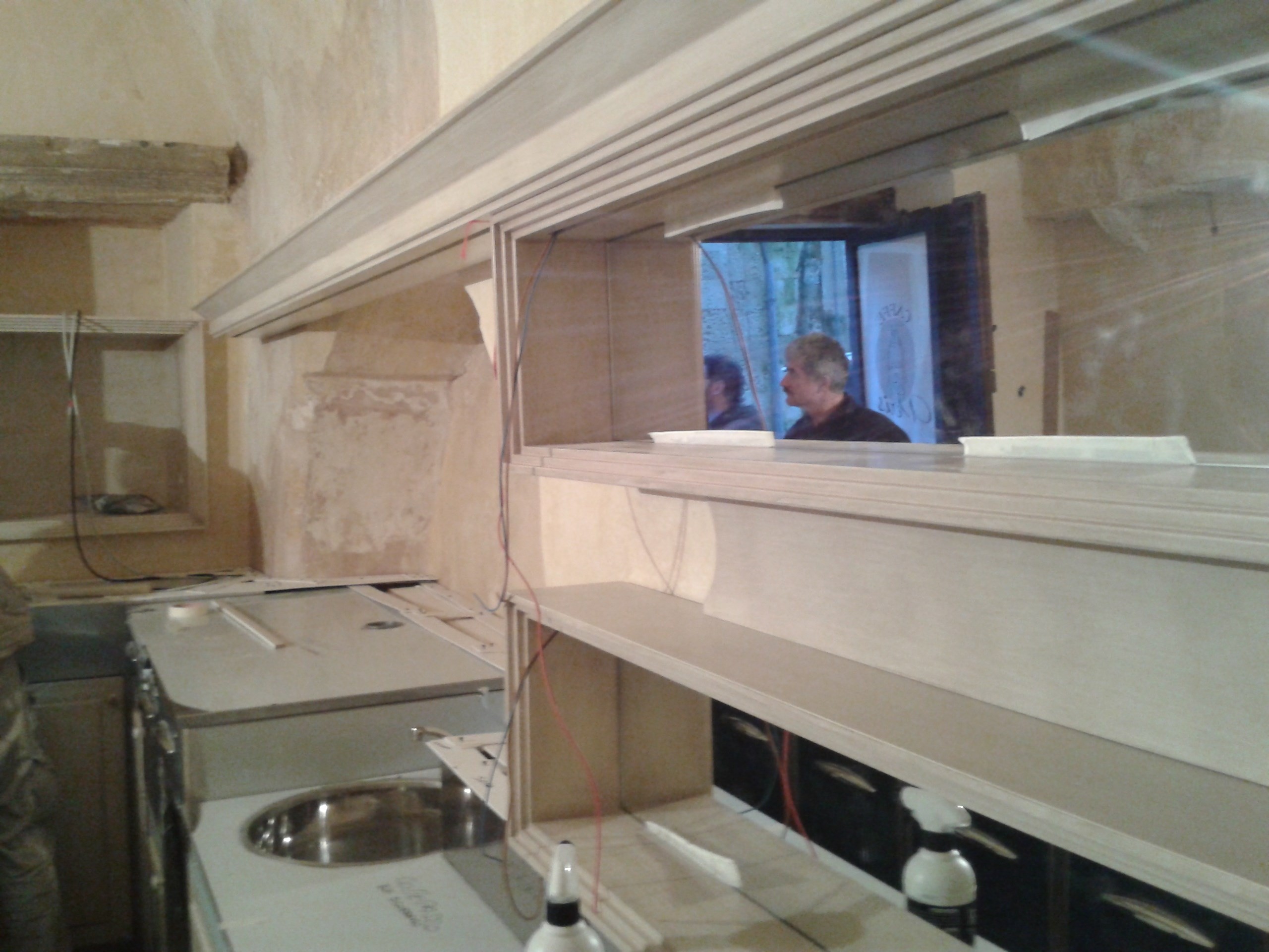 历史建筑中的现代咖啡馆-2