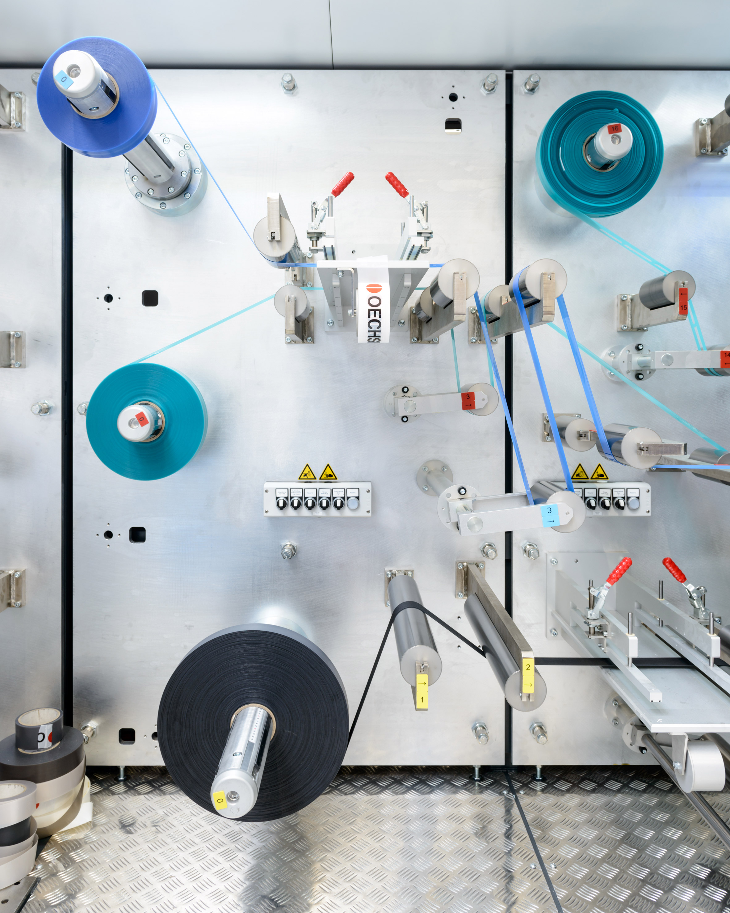 阿迪达斯“内部”揭秘,摄影师展现制造过程-22