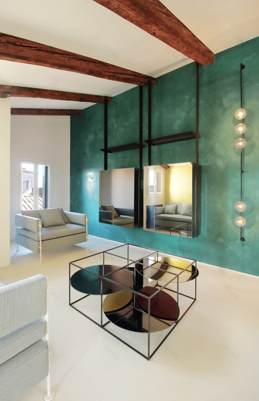 威尼斯运河旁独具匠心的公寓设计-0