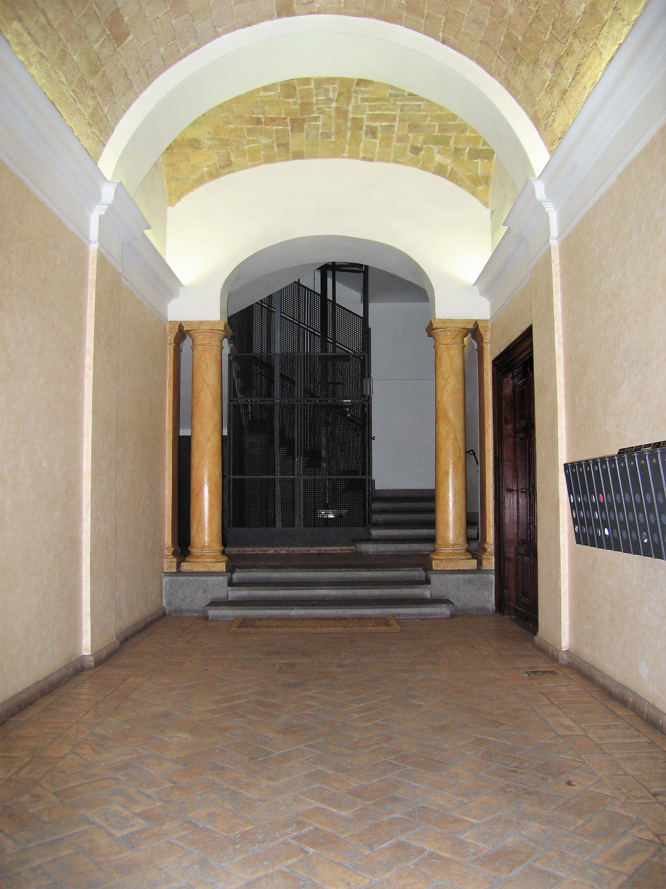 罗马历史建筑结构加固与室内设计案例-1