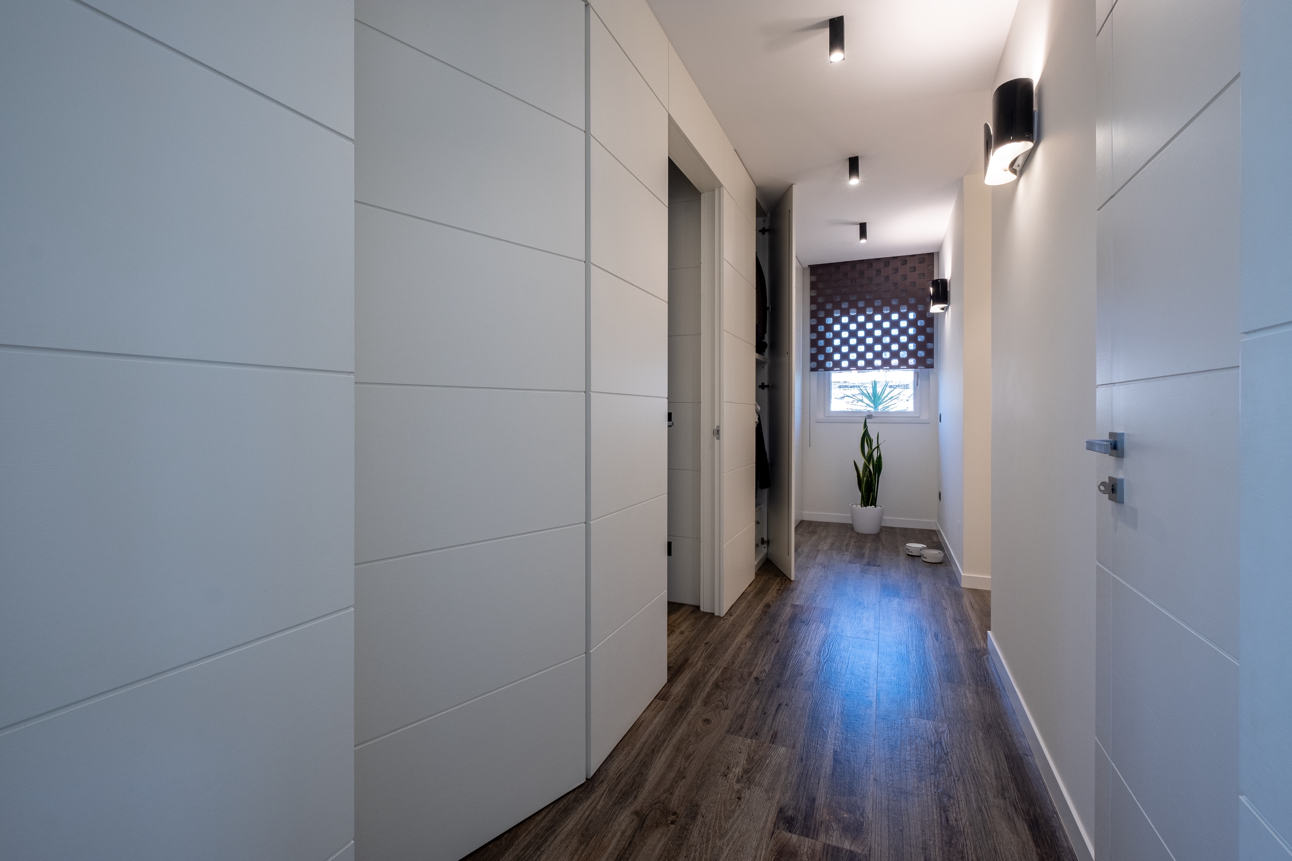 意大利普利亚海景别墅，现代风格与自然融合-2