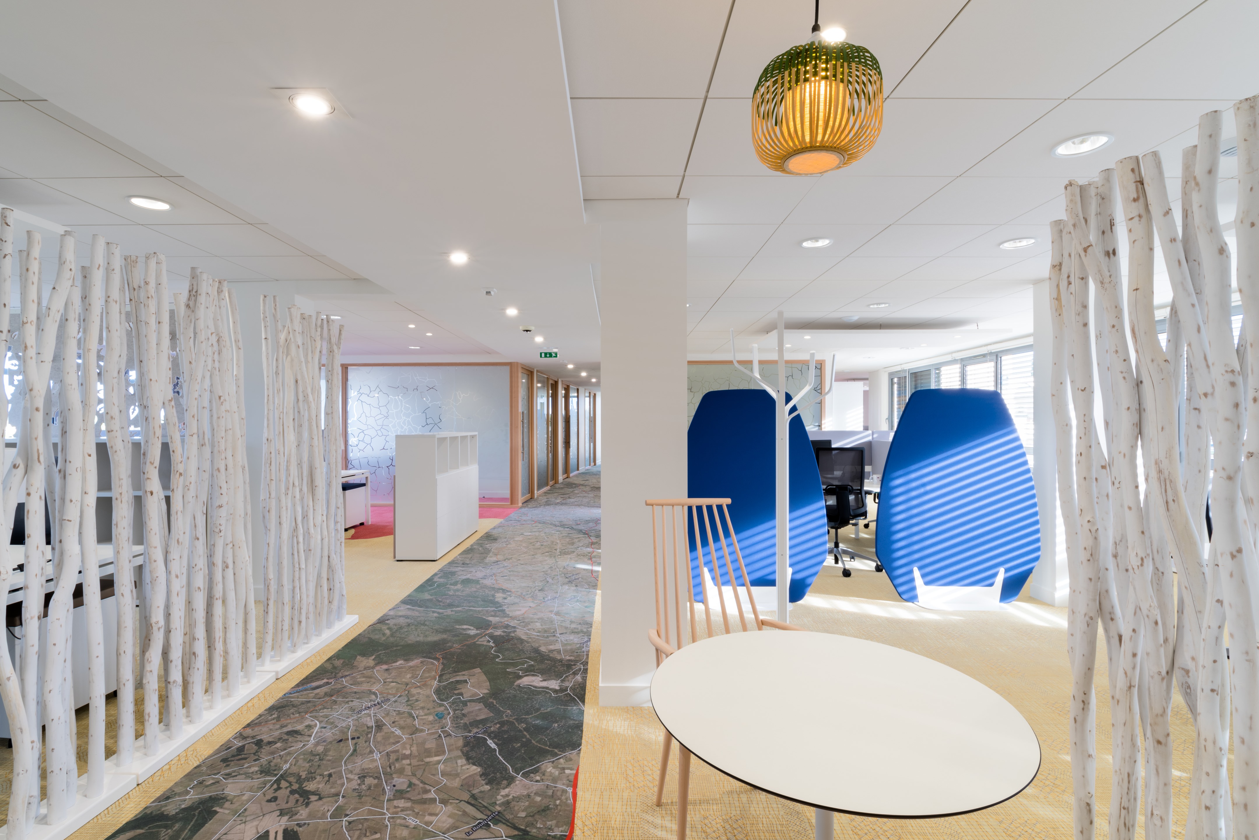 翻新 Caisse d'Epargne Languedoc Roussillon 办公室，展现现代办公空间魅力-11