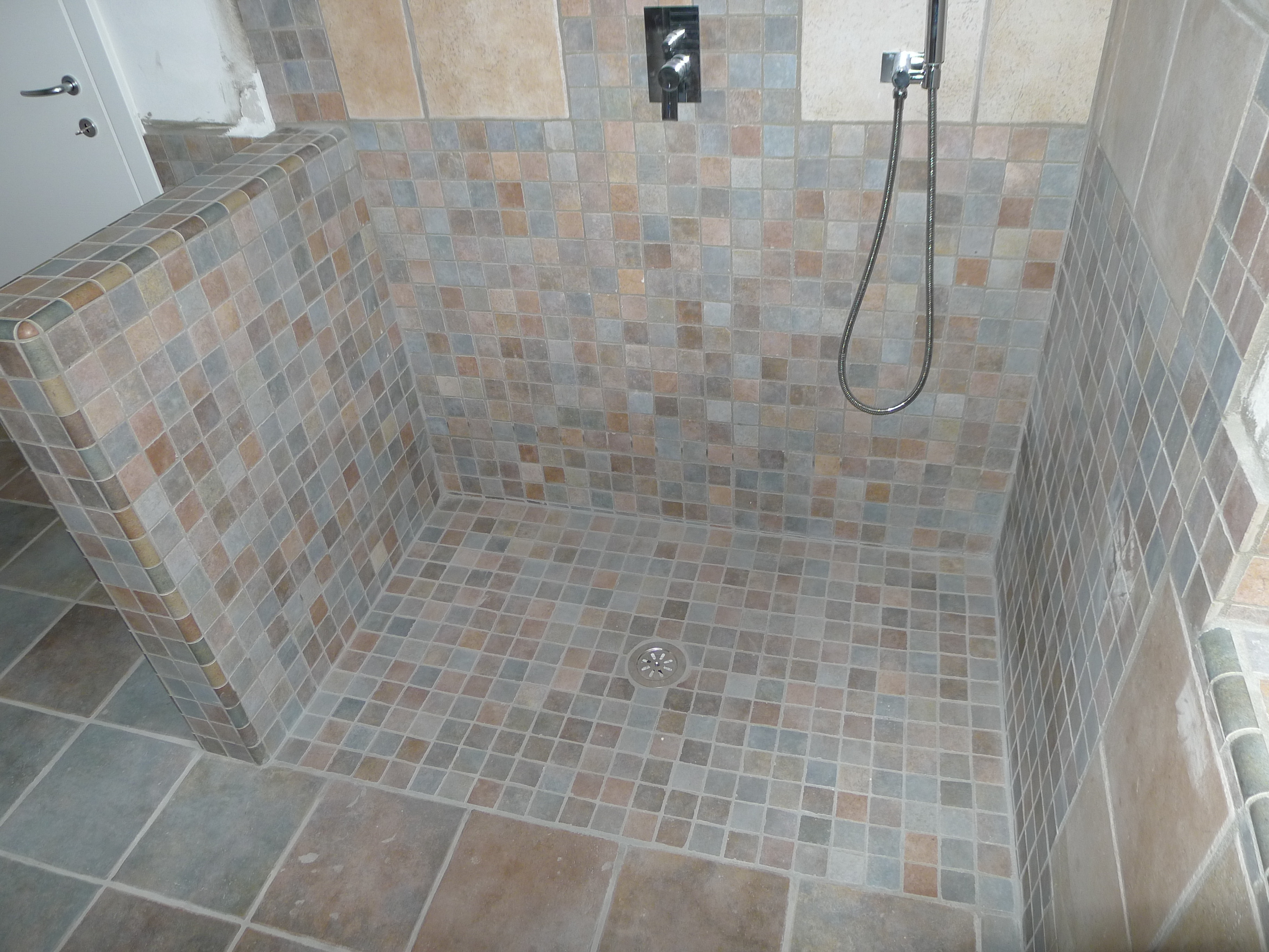 历史与现代交融的别墅双家庭住宅翻新设计-19