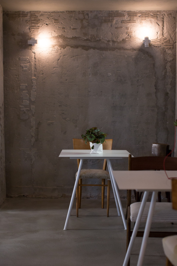 复古韵味与现代设计共融的餐厅空间-16