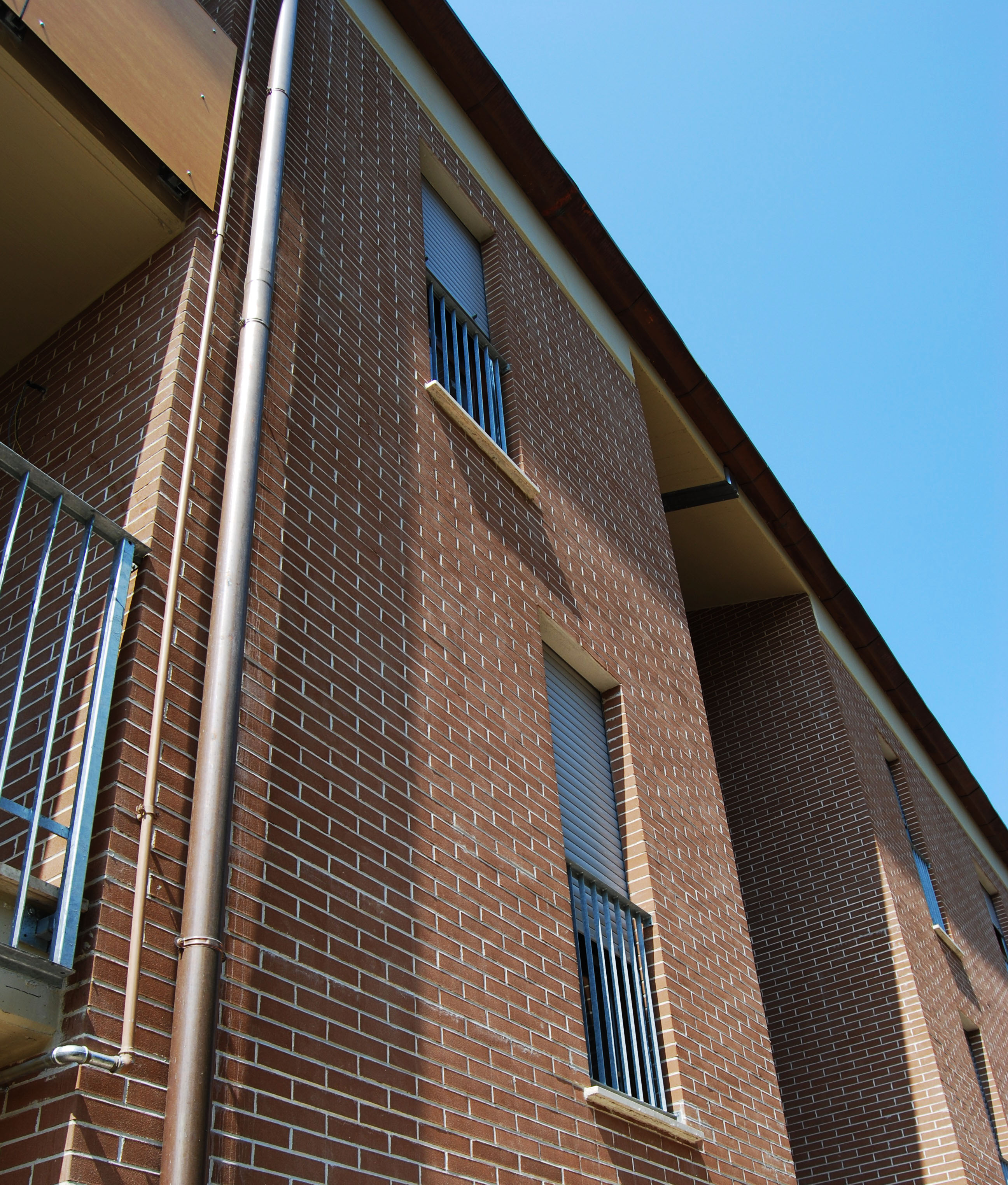 创新材料与节能设计的多家庭住宅-14