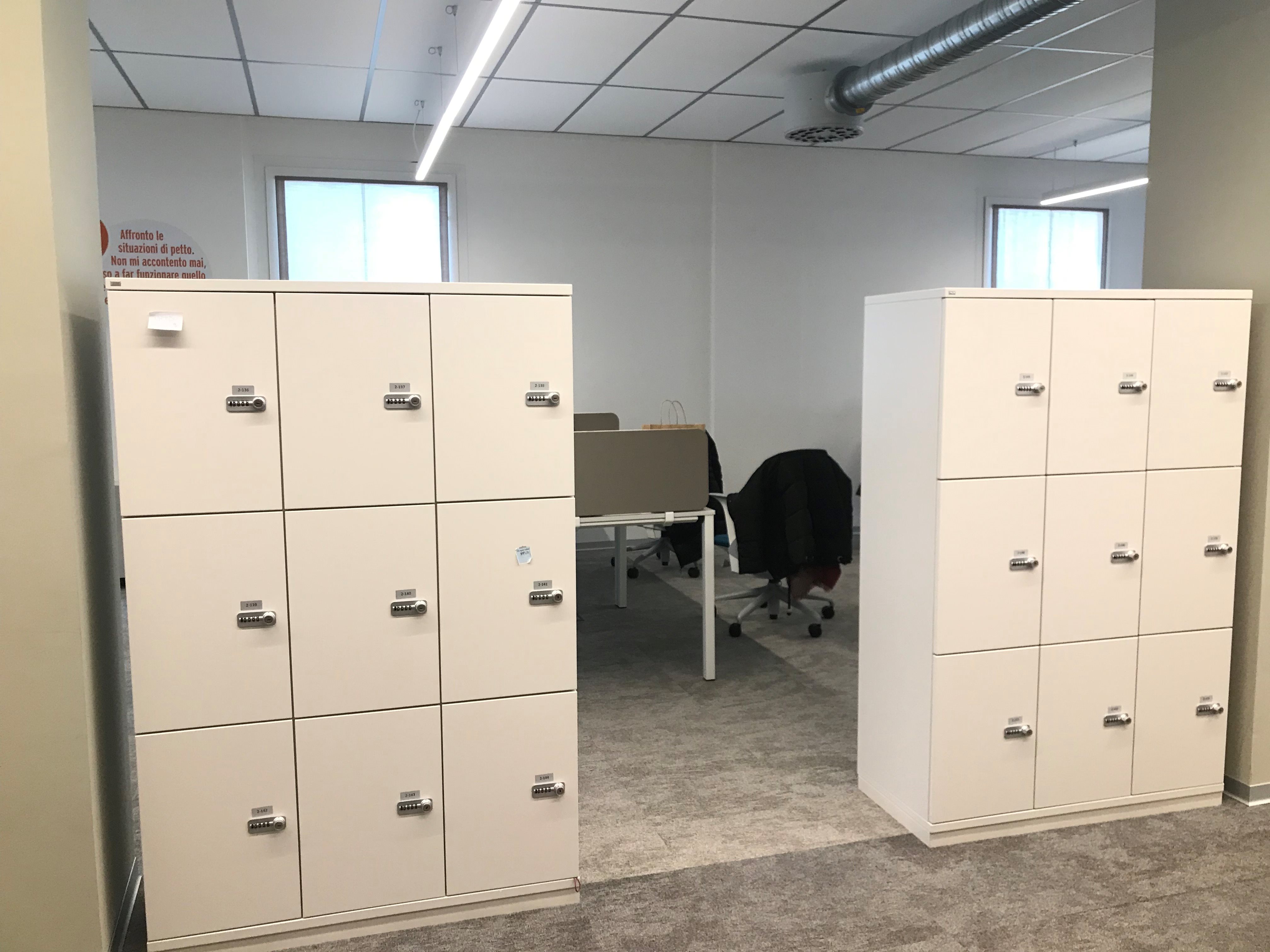 电信公司总部打造高效休闲办公空间-7