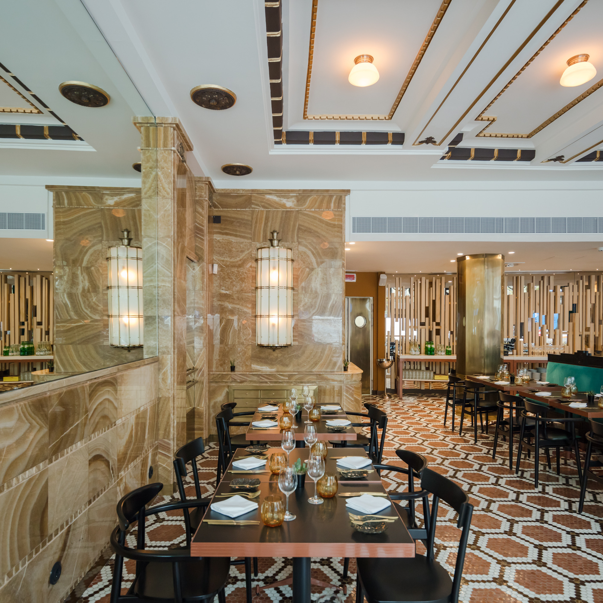 葡萄牙波尔图历史建筑“A Brasileira”酒店的修复与新生-71