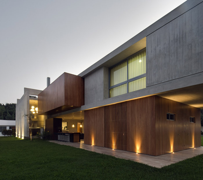 绿意盎然的山间别墅-29