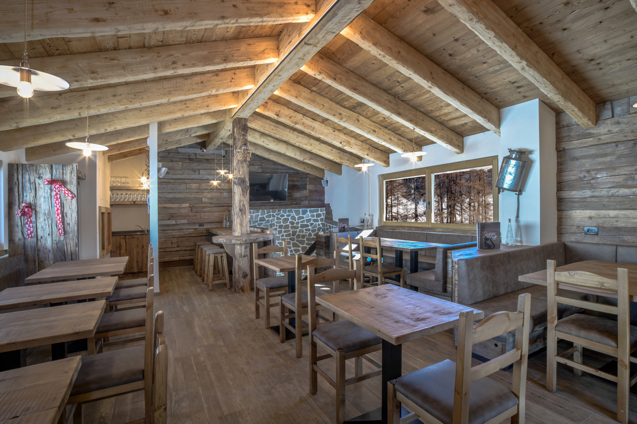 雪山之上的温馨猫舍——La Tana del Gatto 餐厅设计-17