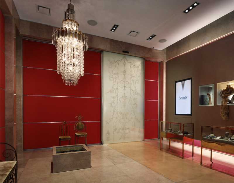 Reem Acra 精品店，纽约地标建筑内的奢华时尚空间-7