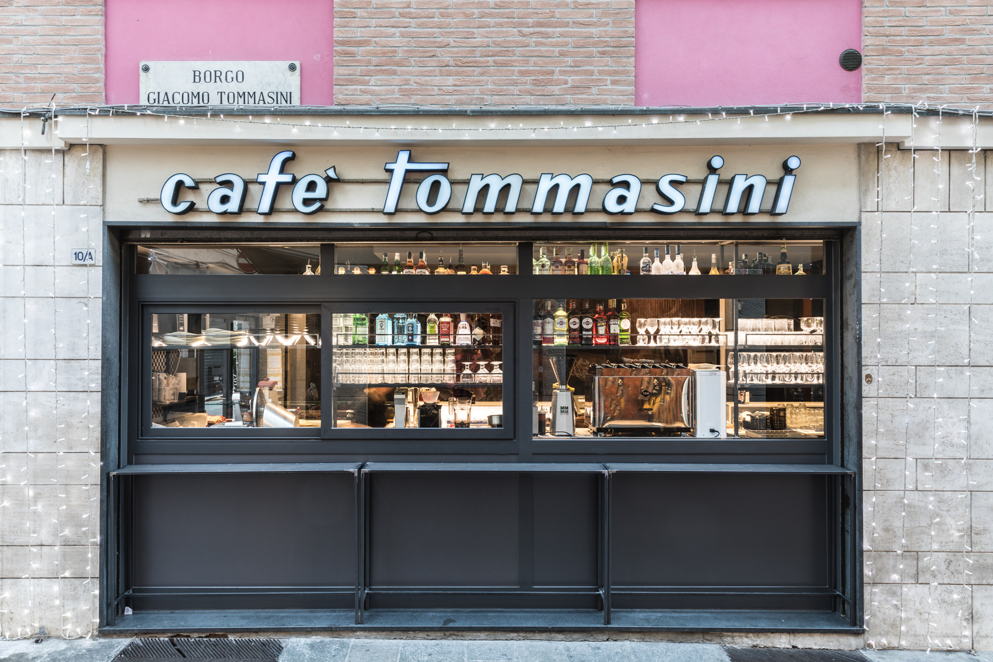 2019 年完成的 Cafè Tommasini 酒吧设计-0