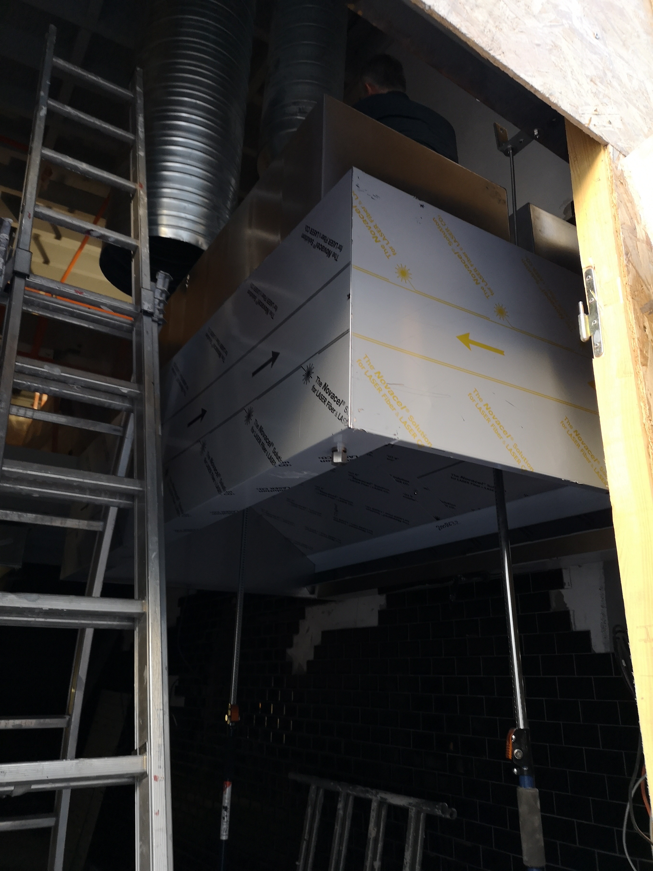 2018 年完工的 250 万欧元砖石餐厅设计-35