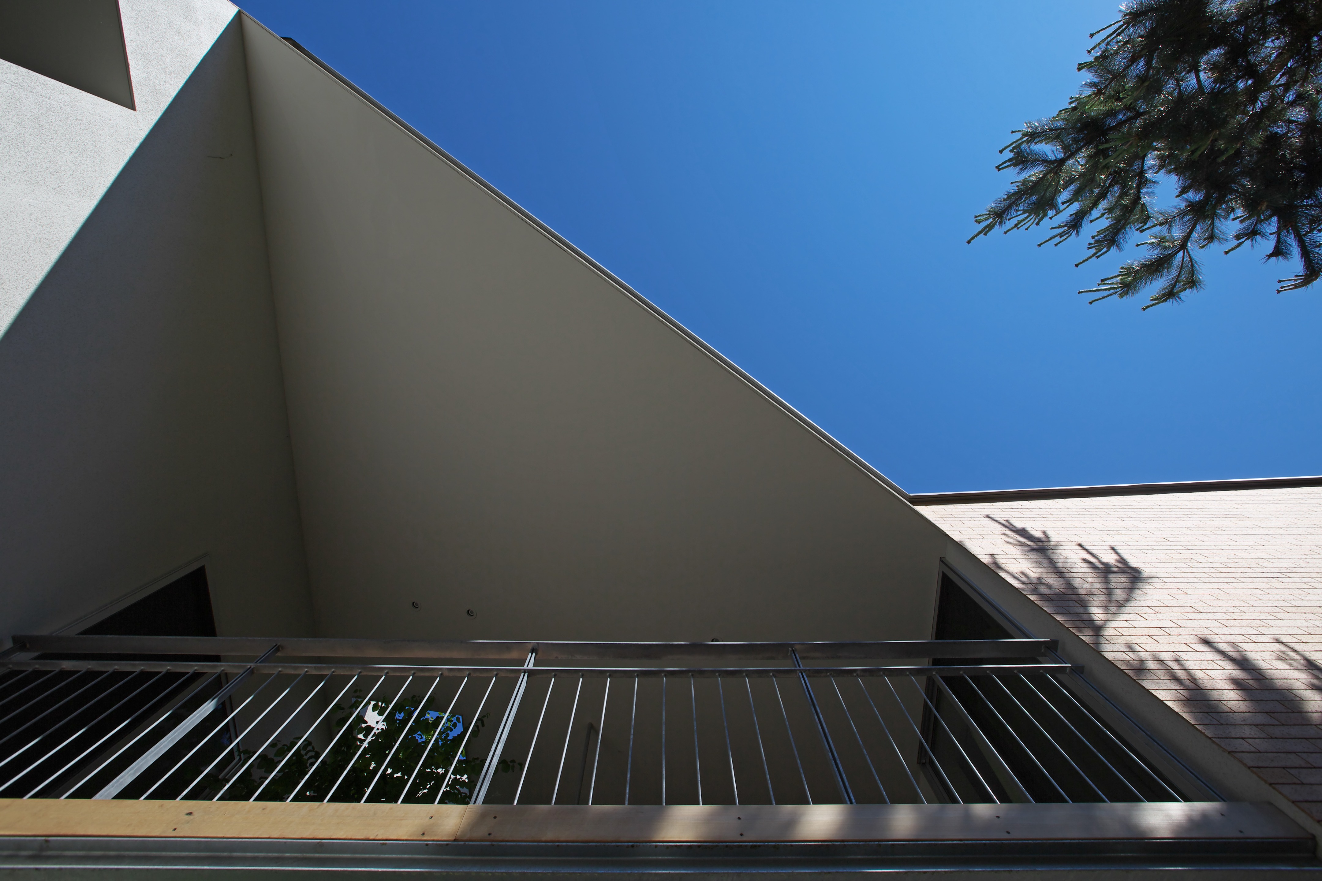 七宅之间的宁静绿洲——"Ta House"-5