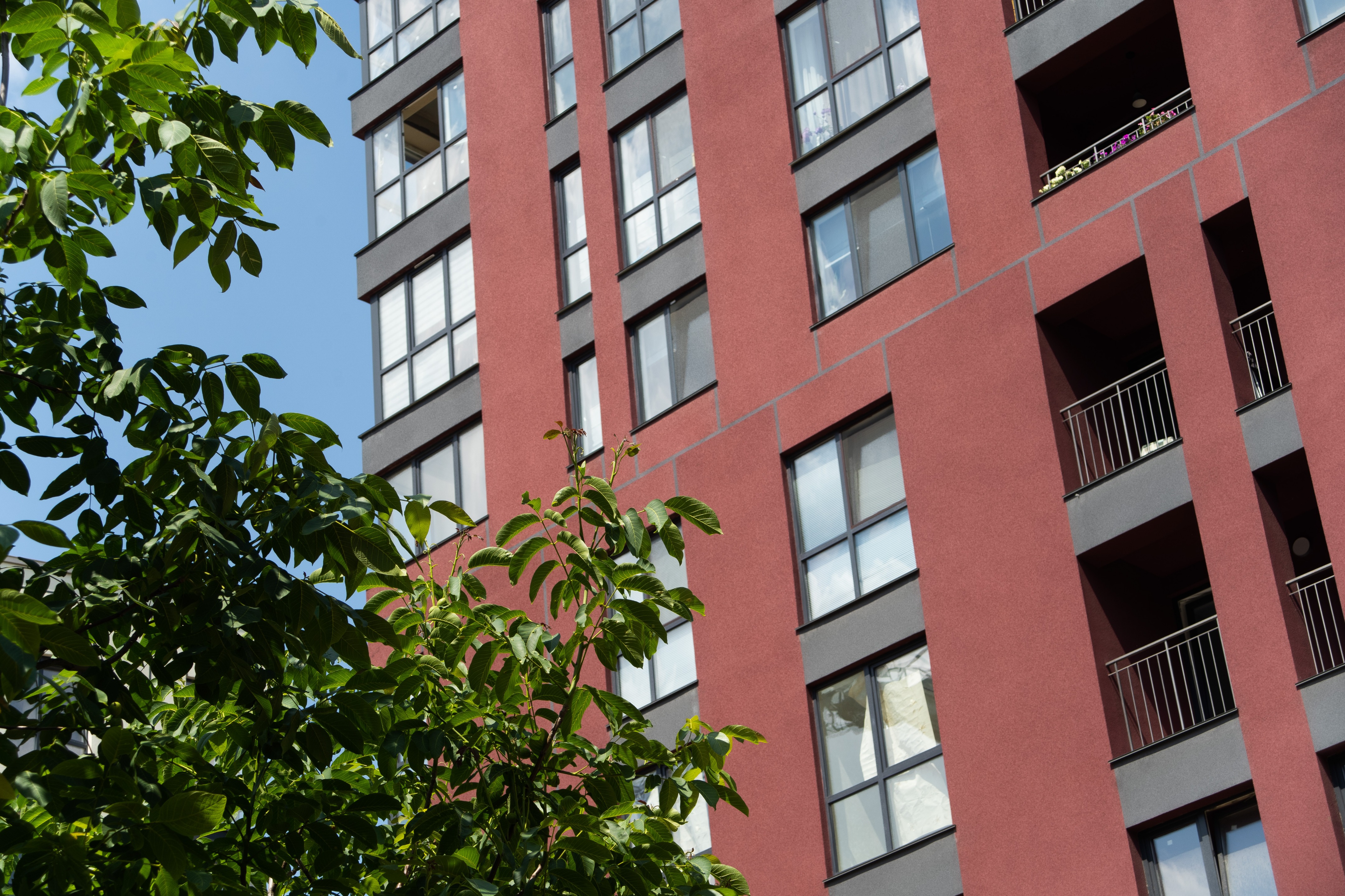 动态光谱住宅 | 斜屋顶的创意表达-33