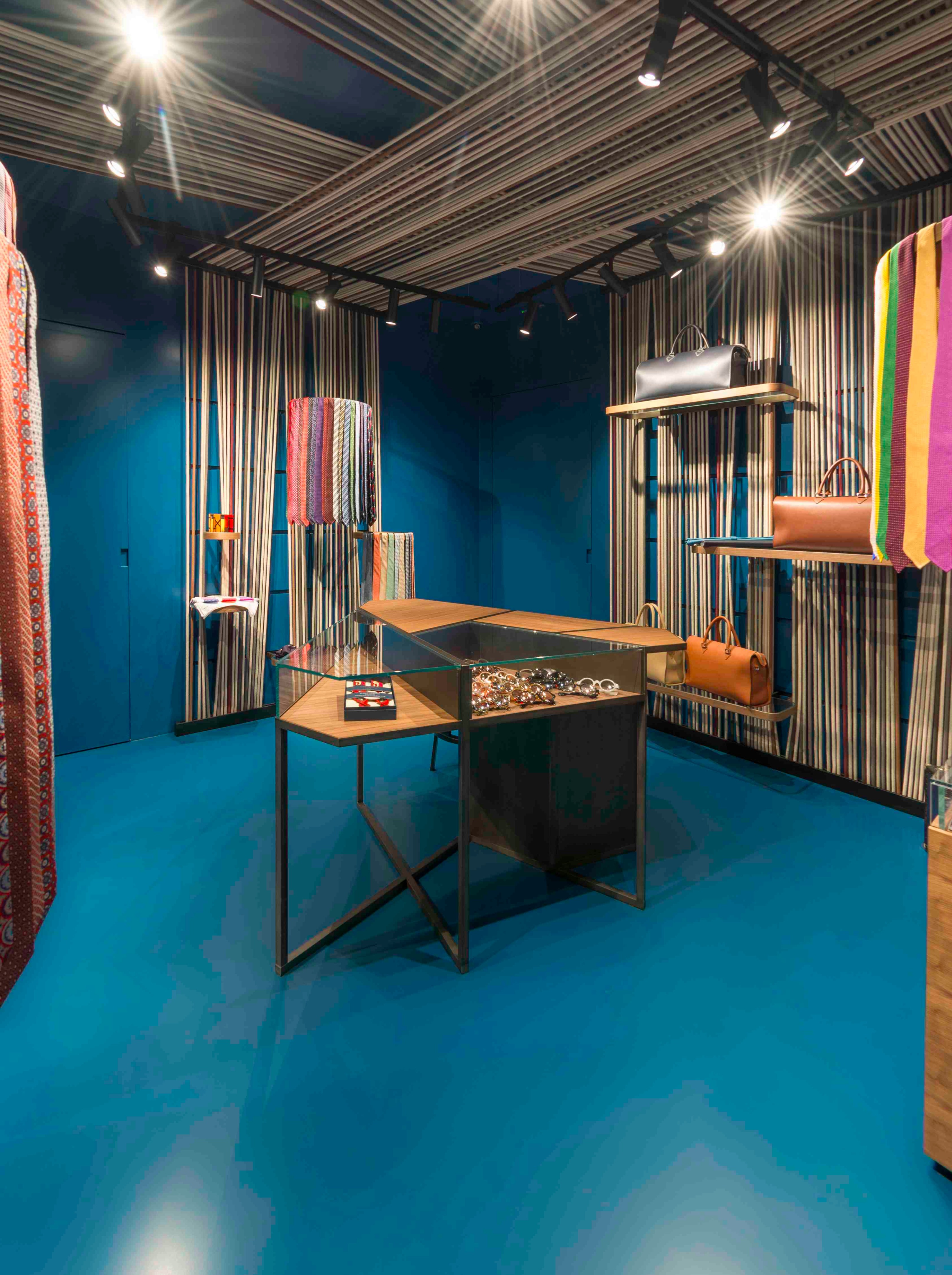 米兰 Masel 精品店-6