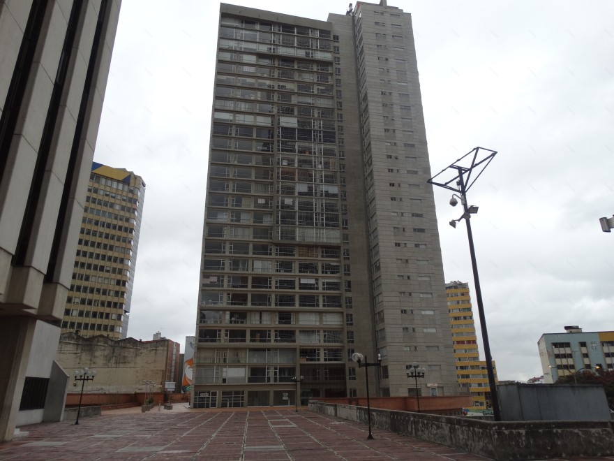 互动式立面照明设计,点亮历史建筑的现代魅力-10