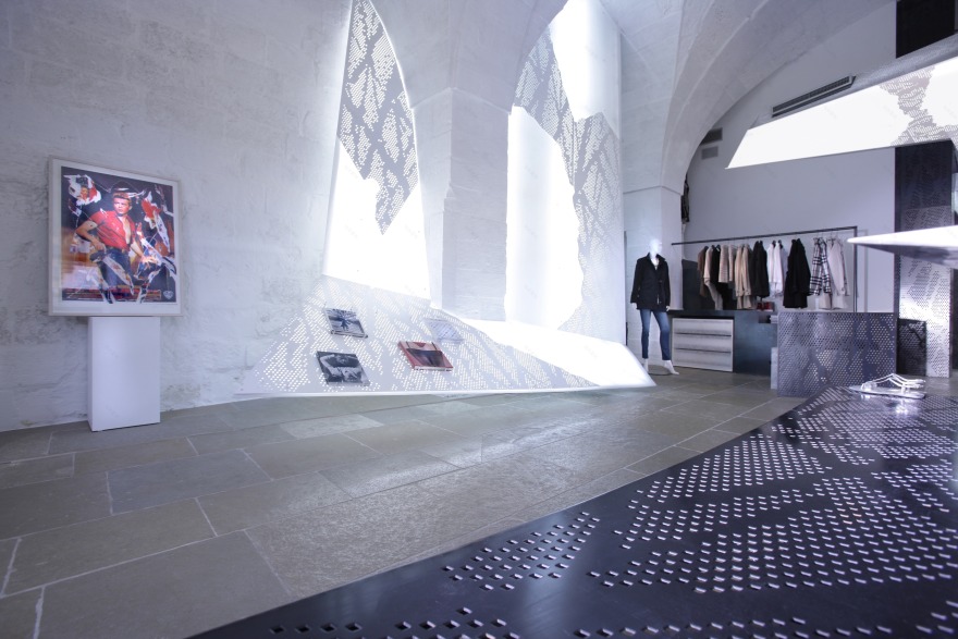 Contre Boutique 精品店设计-13