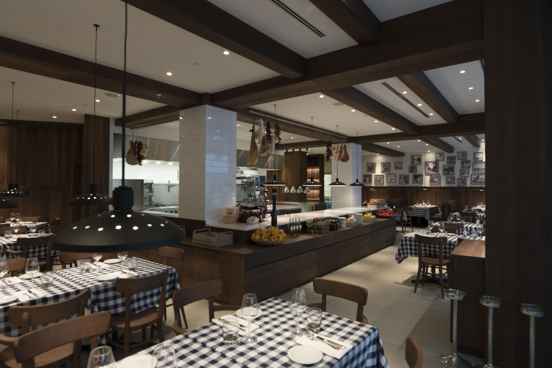 2017 年完成的 Hotel Estrel Portofino 餐厅室内设计-24