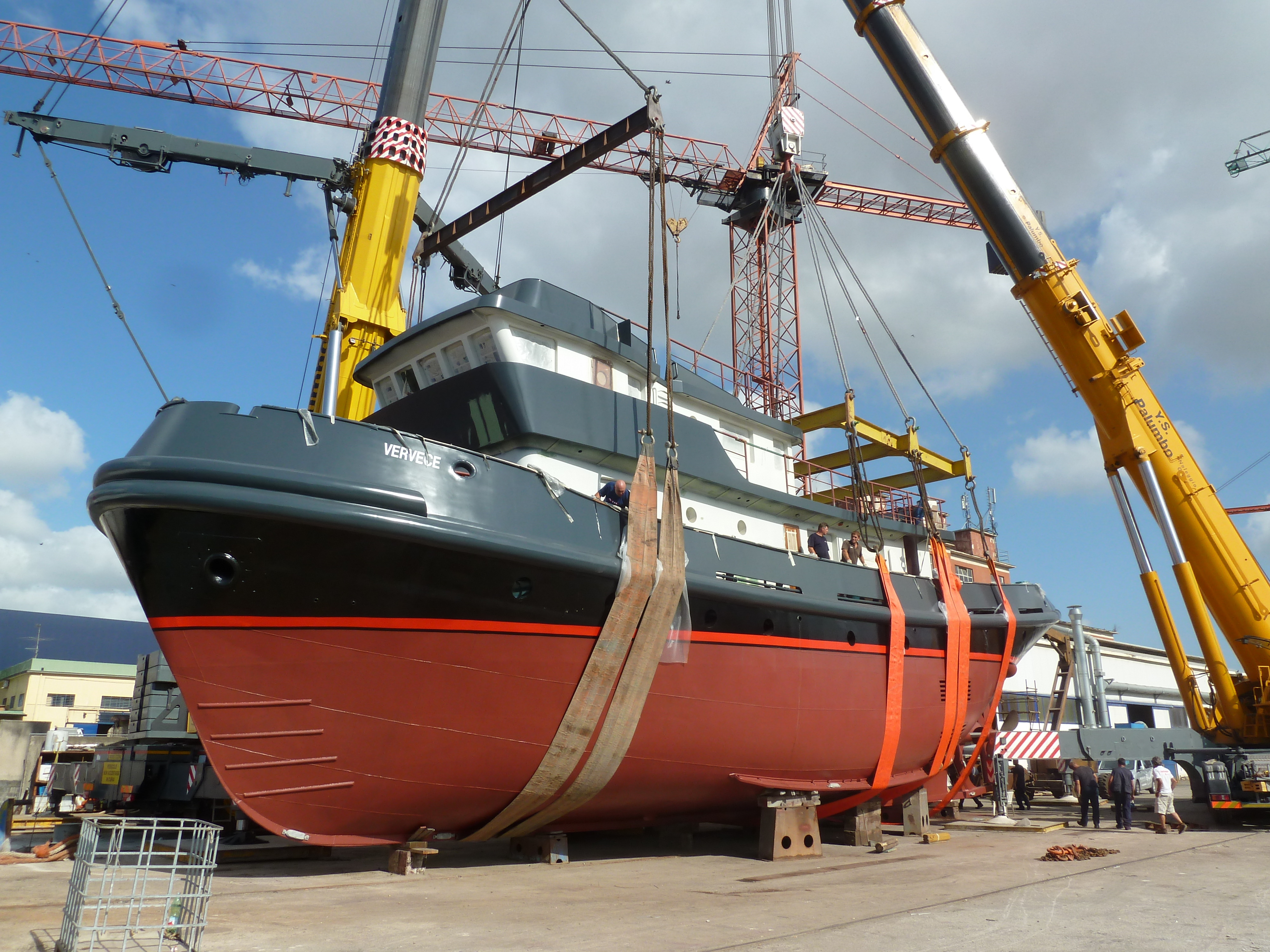 历史名船“VERVECE”翻新成豪华游艇-16