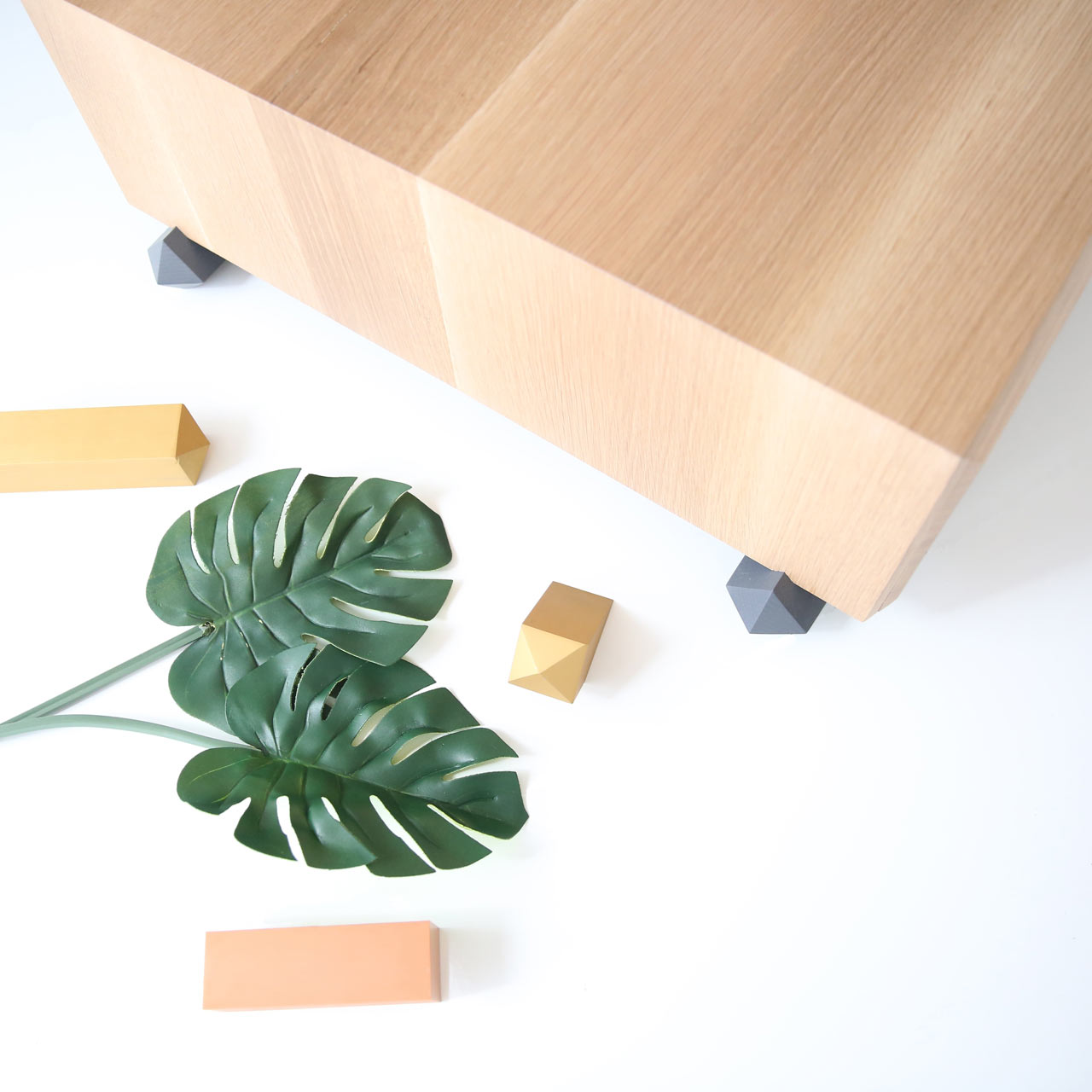 黛布拉·福利兹推出可定制堆叠储物系统 Stack-7