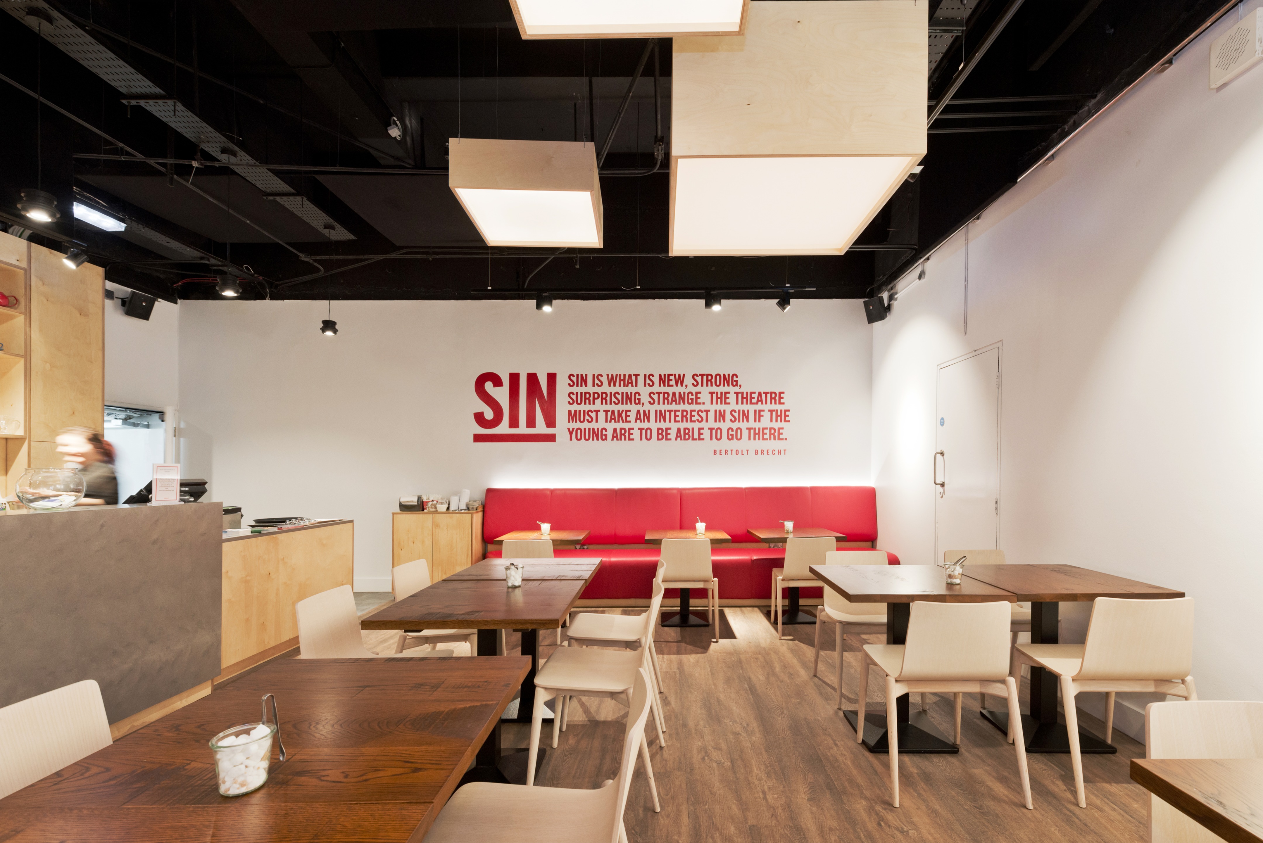 都柏林城市酒吧 | 2015 年室内设计佳作-2