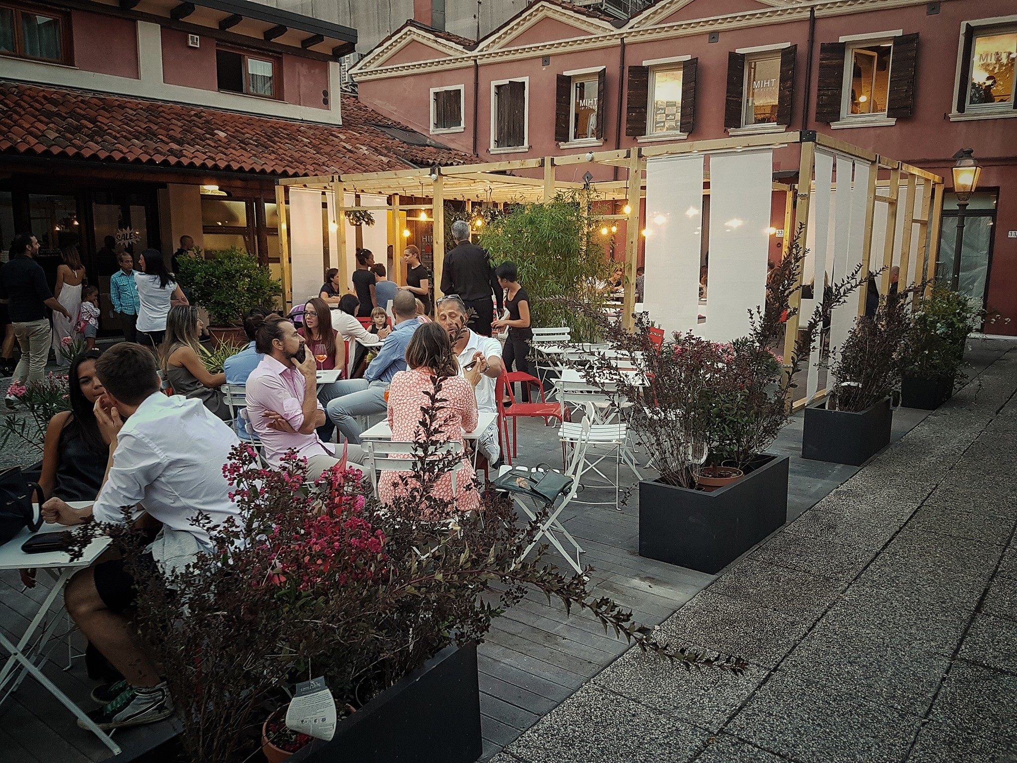 O' Legrenzi 临时酒店空间设计-4