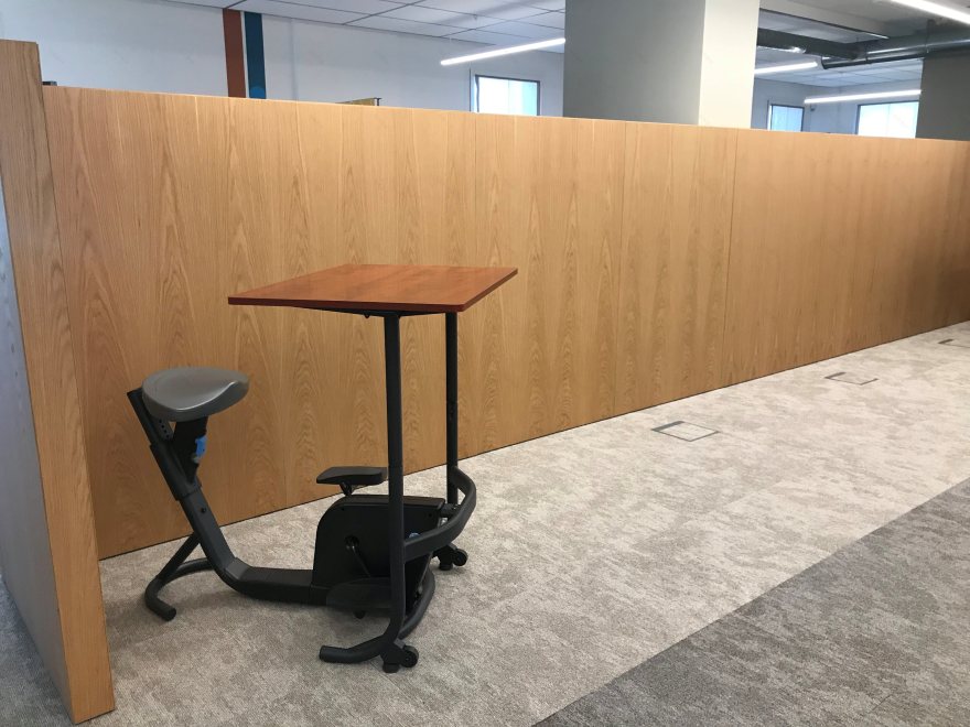 电信公司总部打造高效休闲办公空间-17