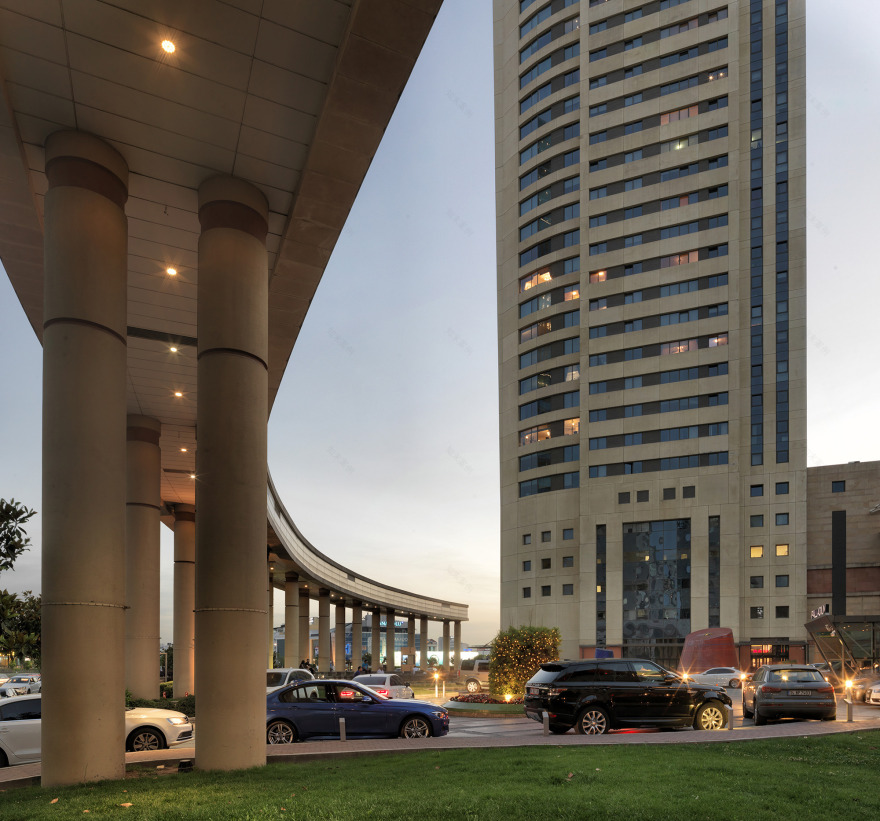 创新绿意空间——土耳其 Palladium Atasehir 购物中心设计-2