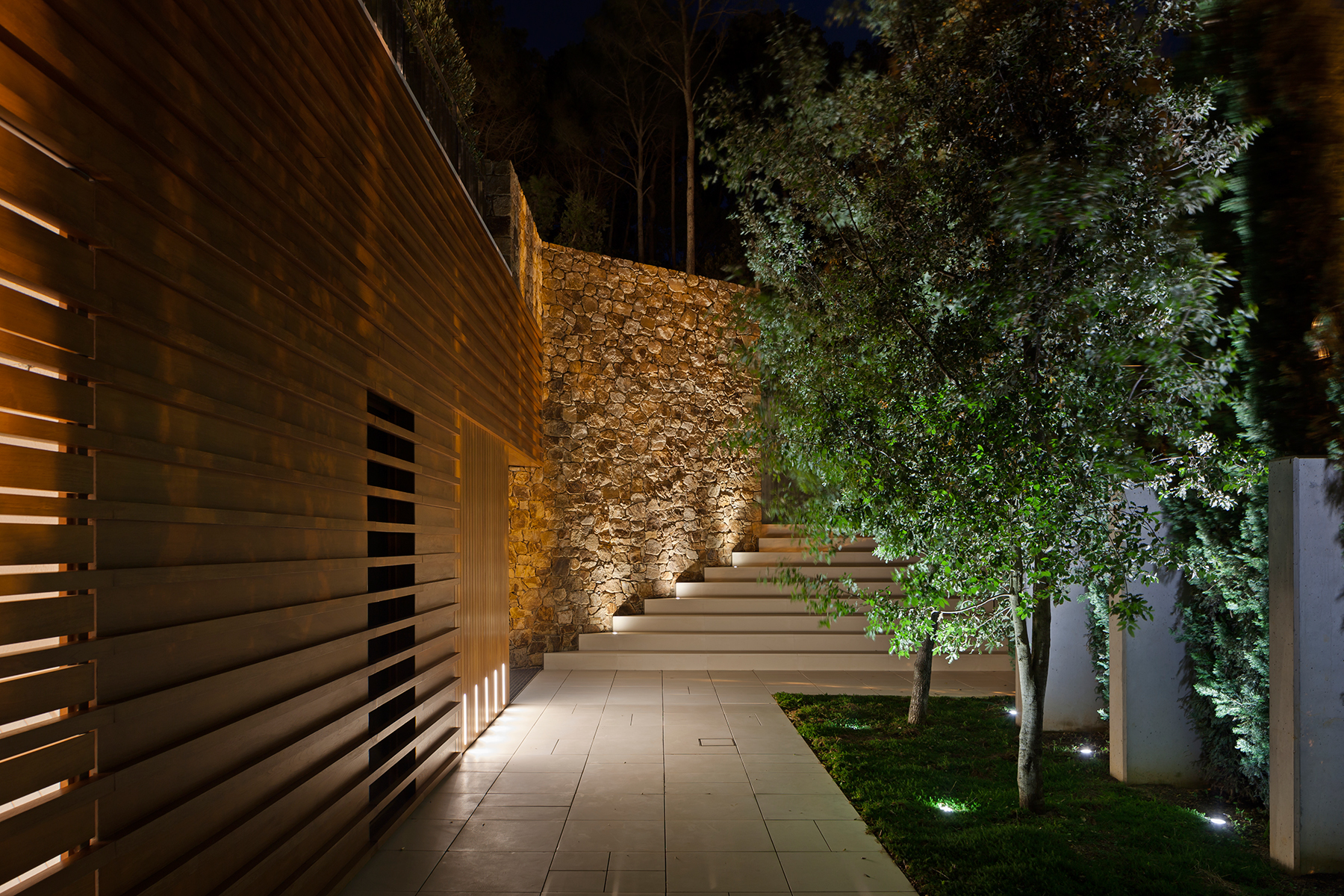 光与环境的完美结合——已故建筑师 Tonet Sunyer 的遗作-5