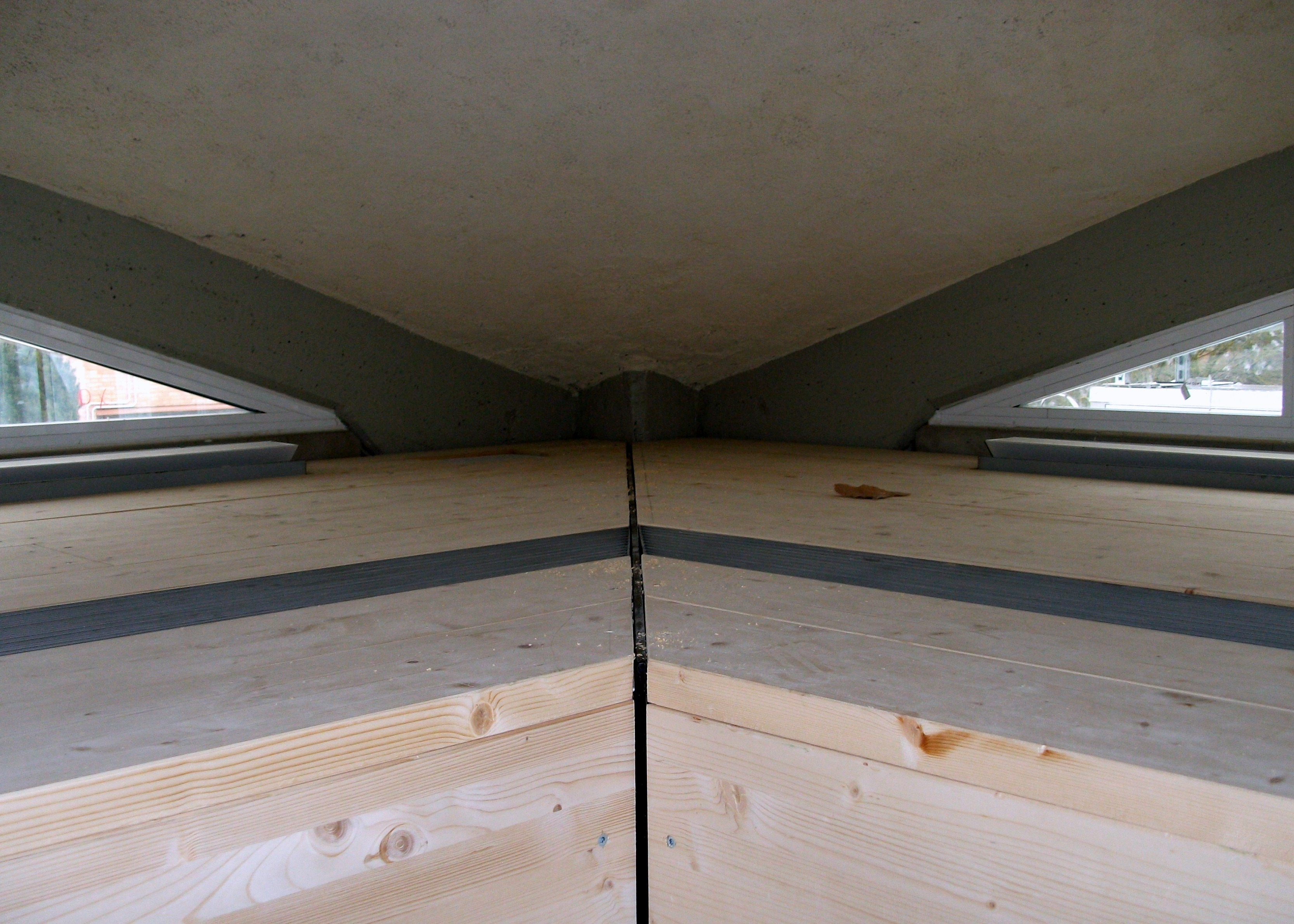 2011 年建设的多功能文化中心——O.S.E.A-41