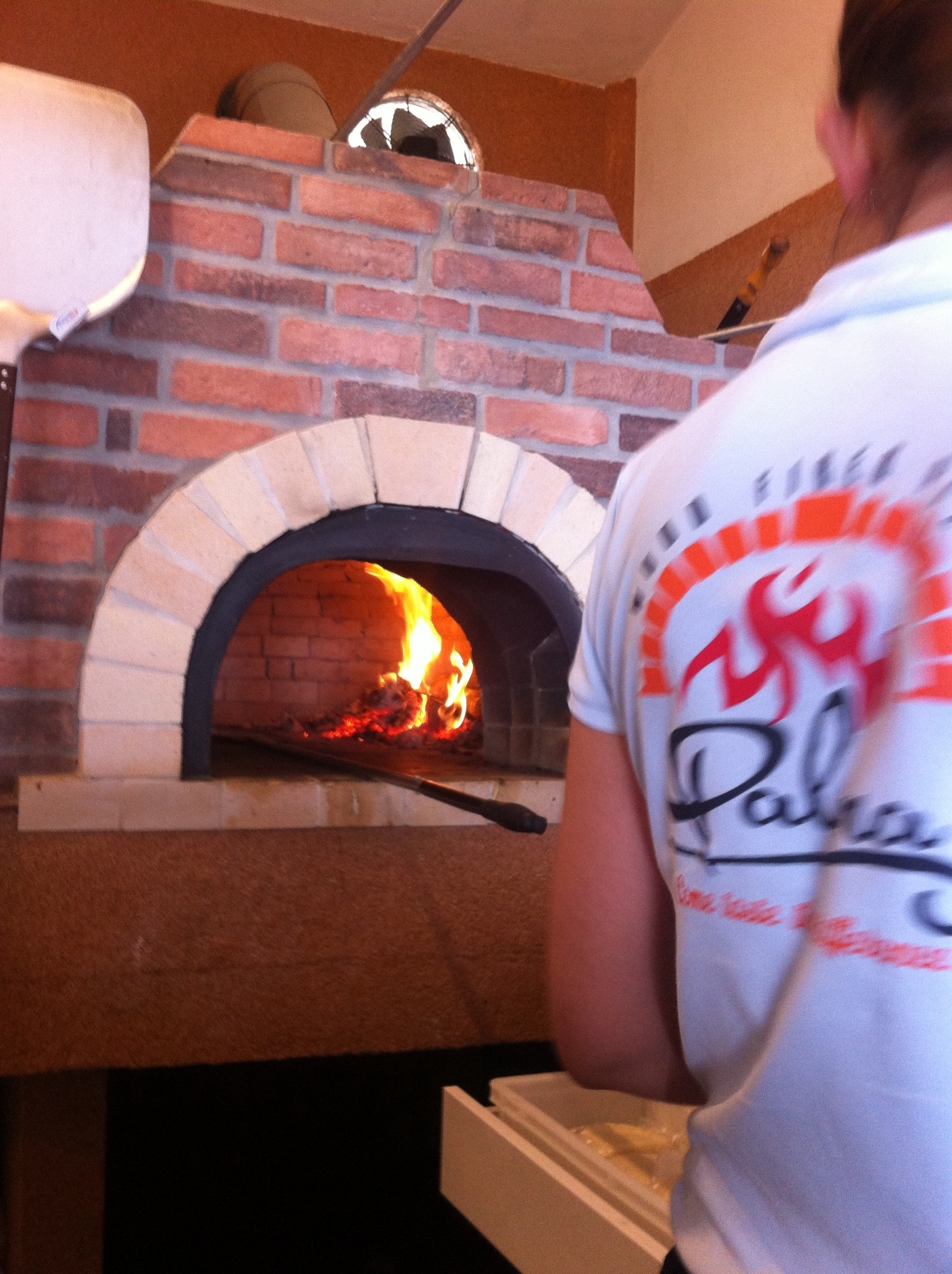 De Carina 比萨店设计-5