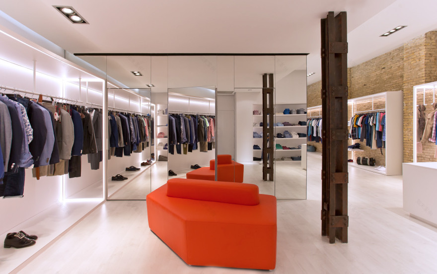 极简风格打造时尚男装店-4