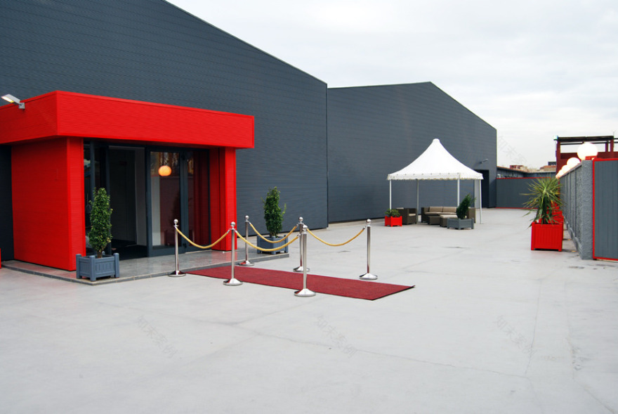 变废为宝的现代会展空间——Stand'All 多用途会展中心-1