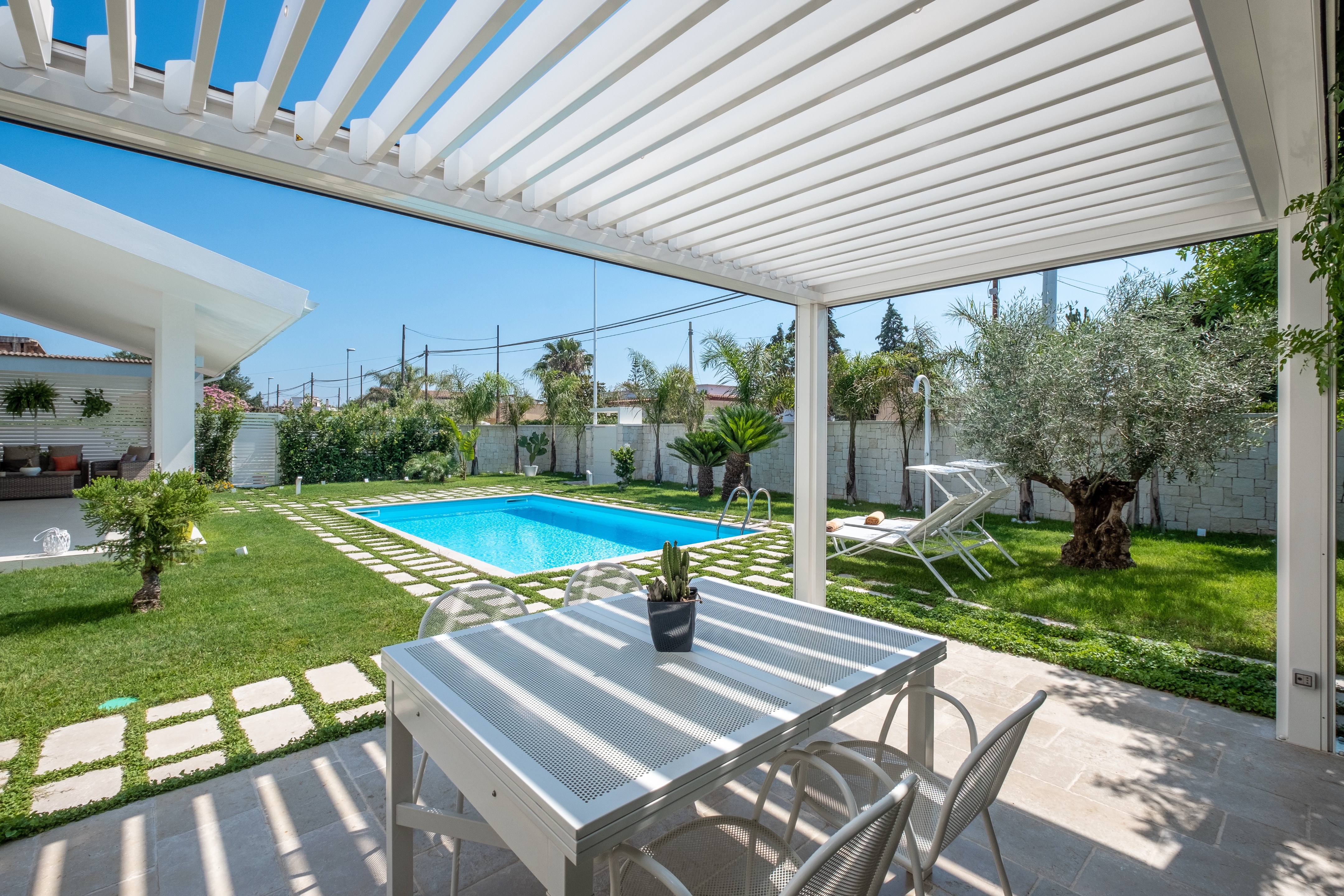 意大利普利亚海景别墅，现代风格与自然融合-13