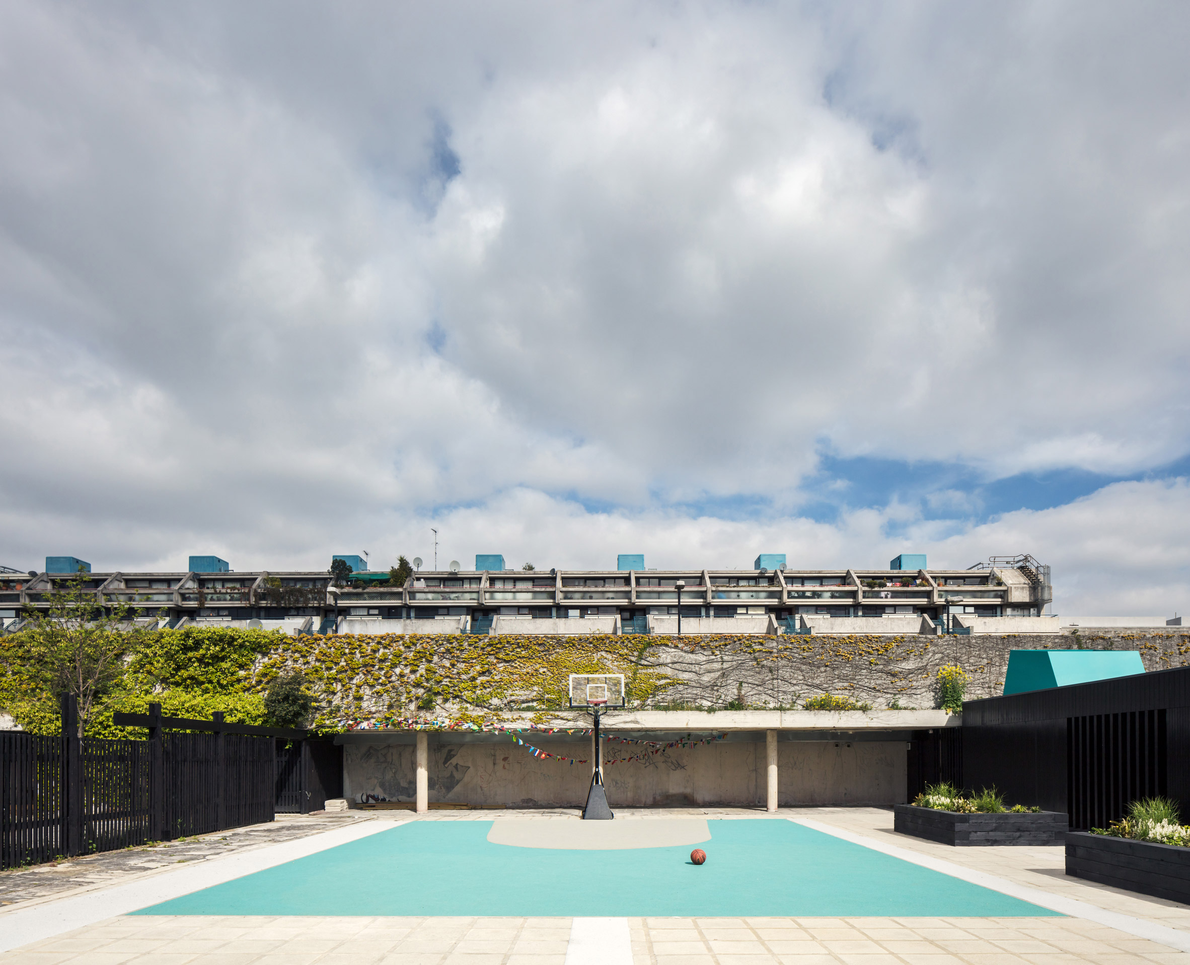 哈弗斯托克在伦敦现代派建筑群中打造新学校-6