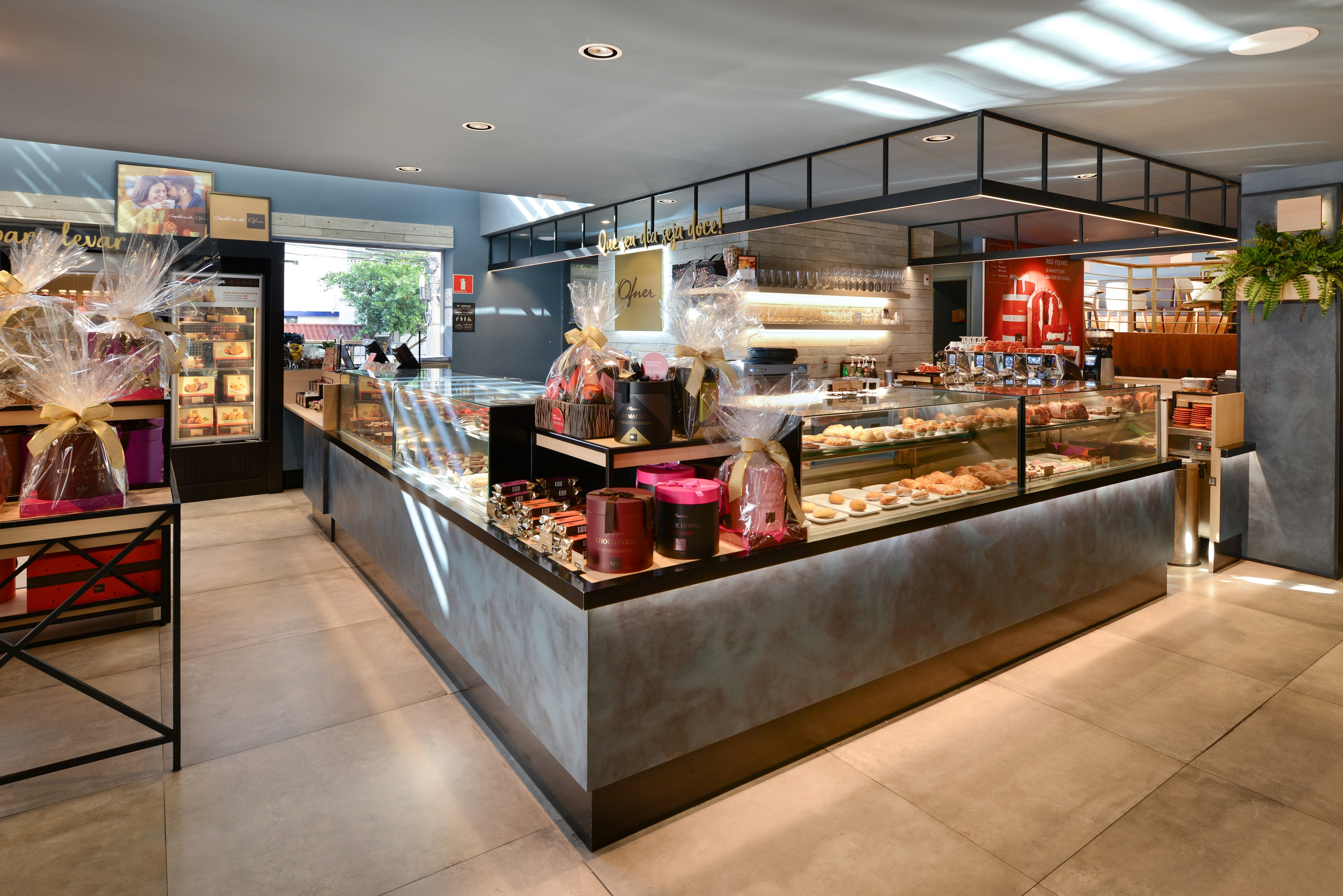 颠覆性的工业风 Ofner 概念店-1