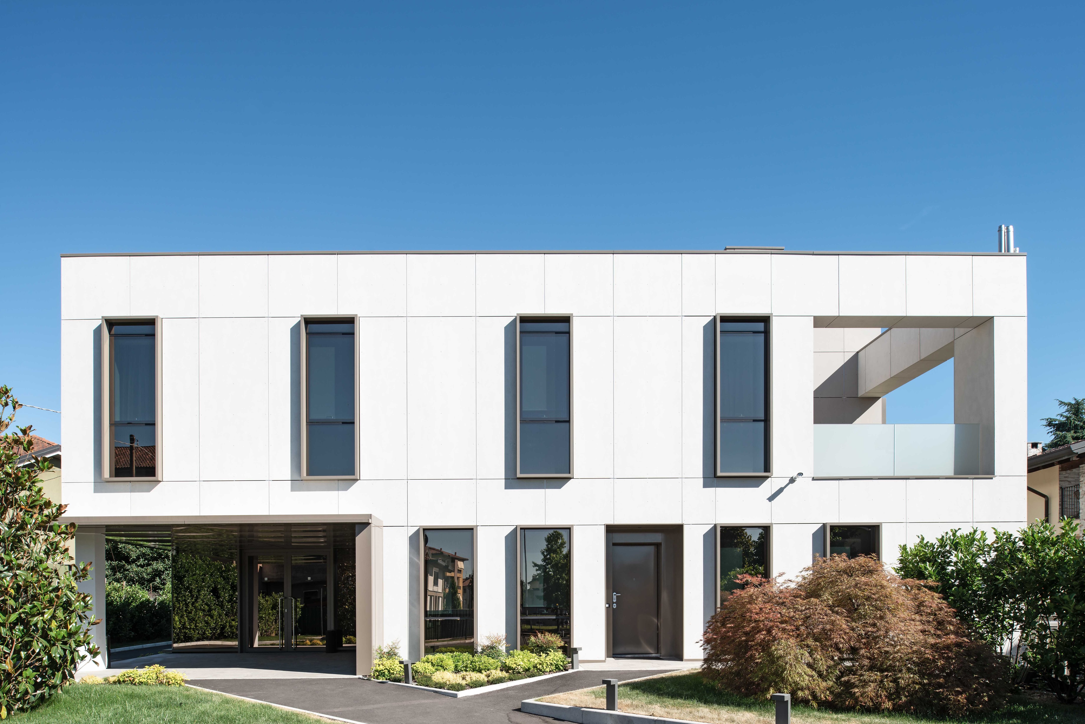 2018 年 C 大楼 | 混凝土加固的办公建筑杰作-1