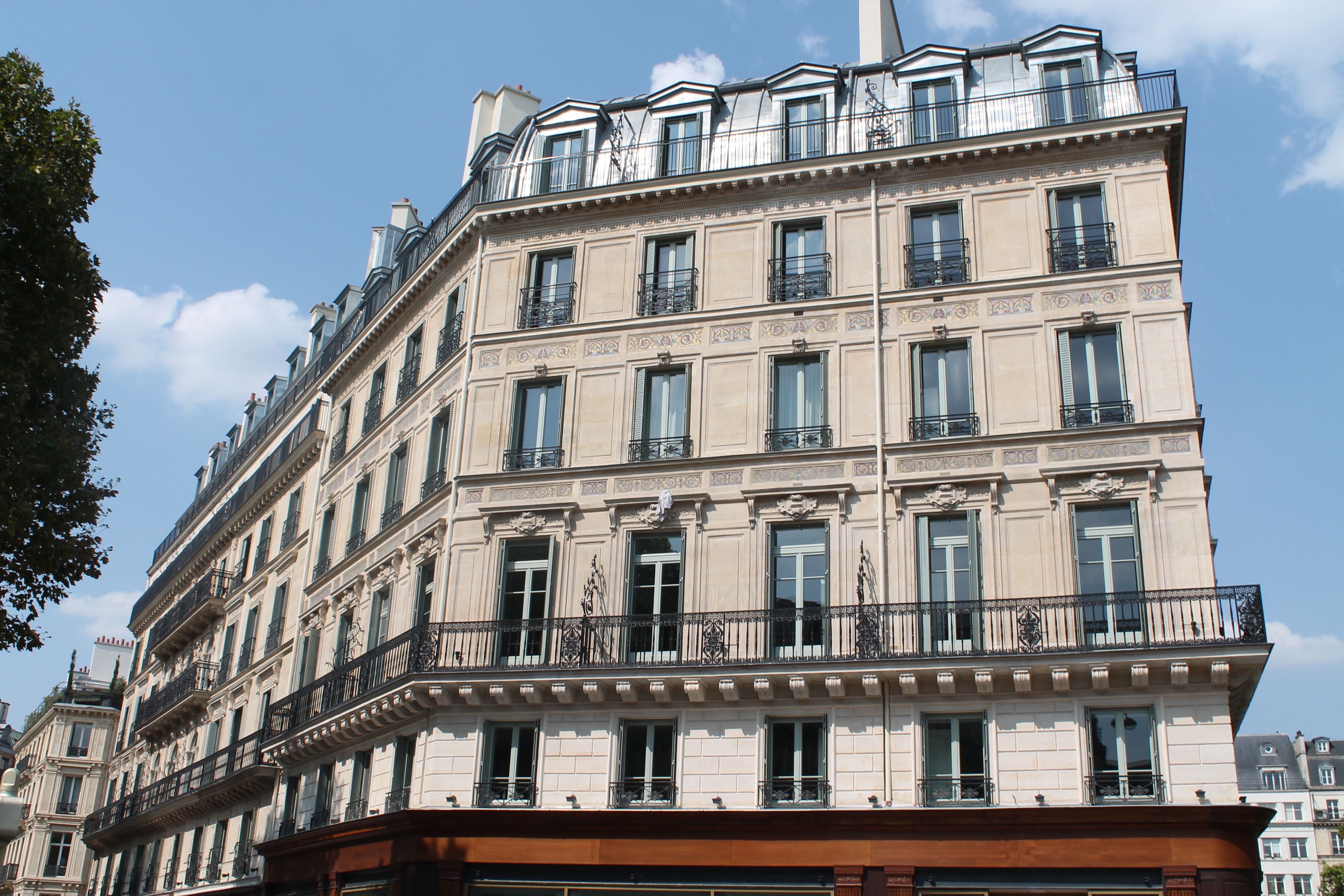 巴黎馥颂酒店 | 粉色与黑色演绎的法式浪漫-65