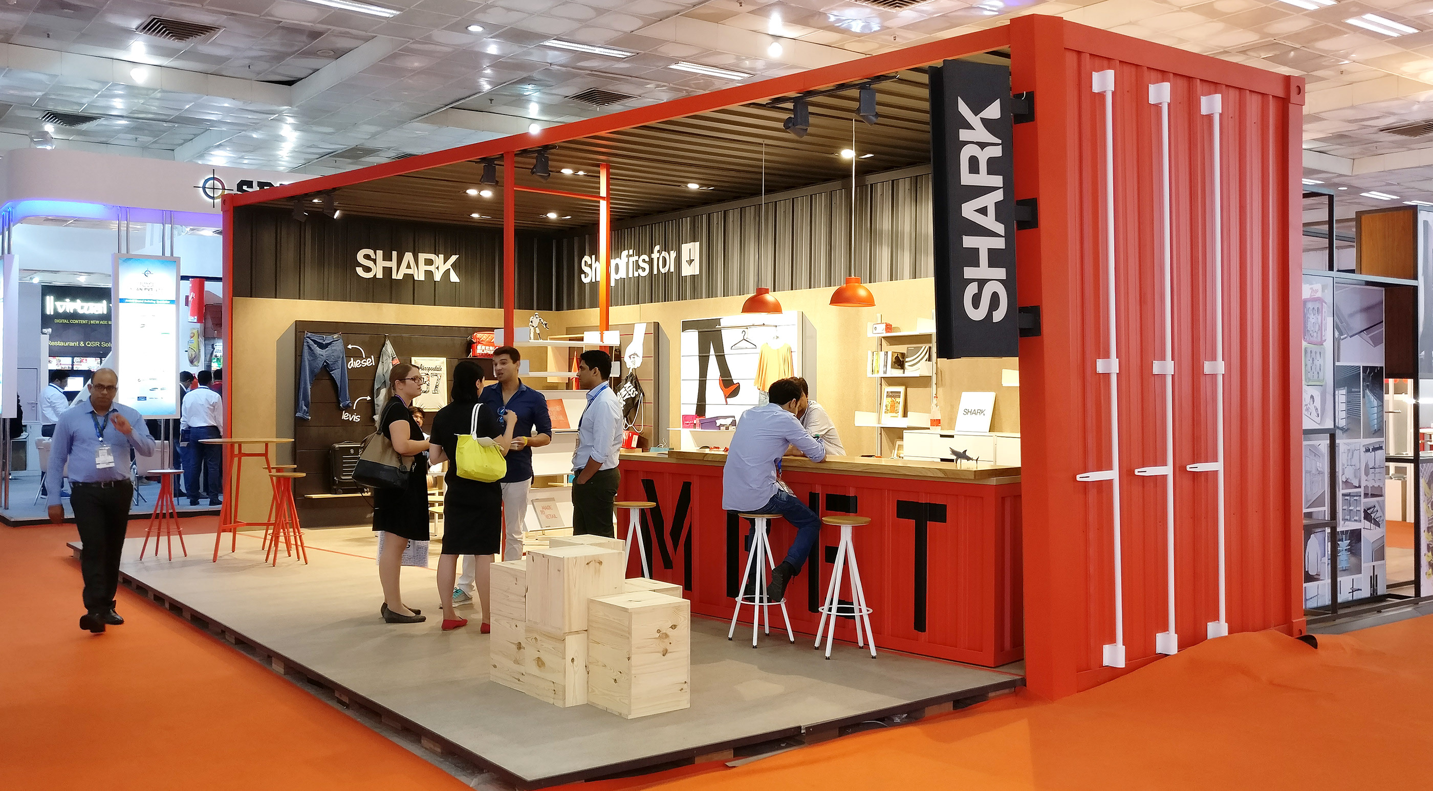 鲨鱼设计展位-17