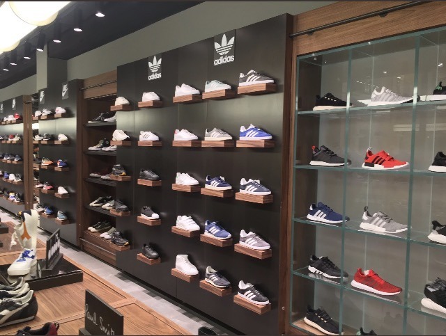 罗马 Rinascente 商场智能中性风格室内设计-8