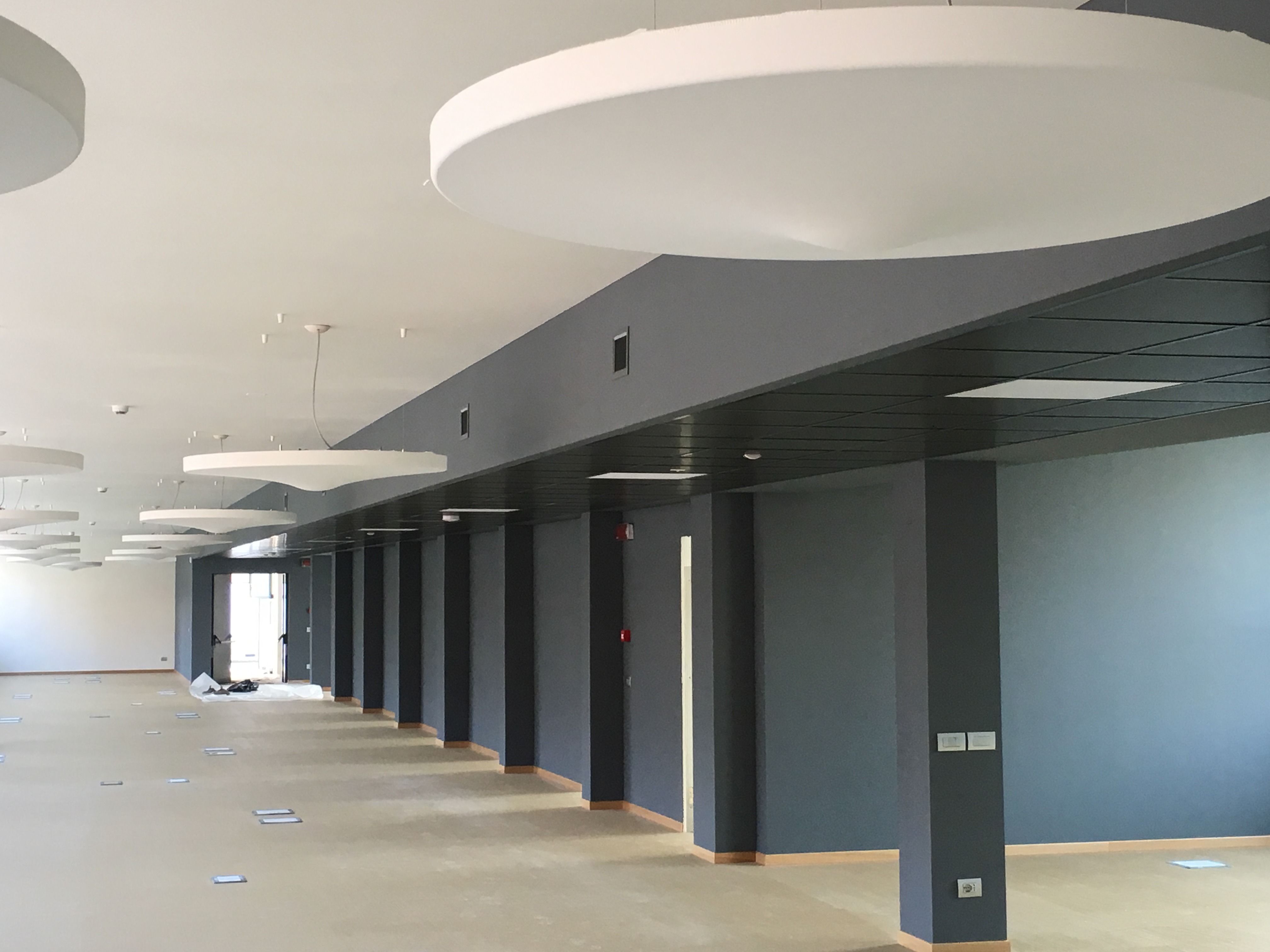 药企总部百年老建筑的现代改造-14