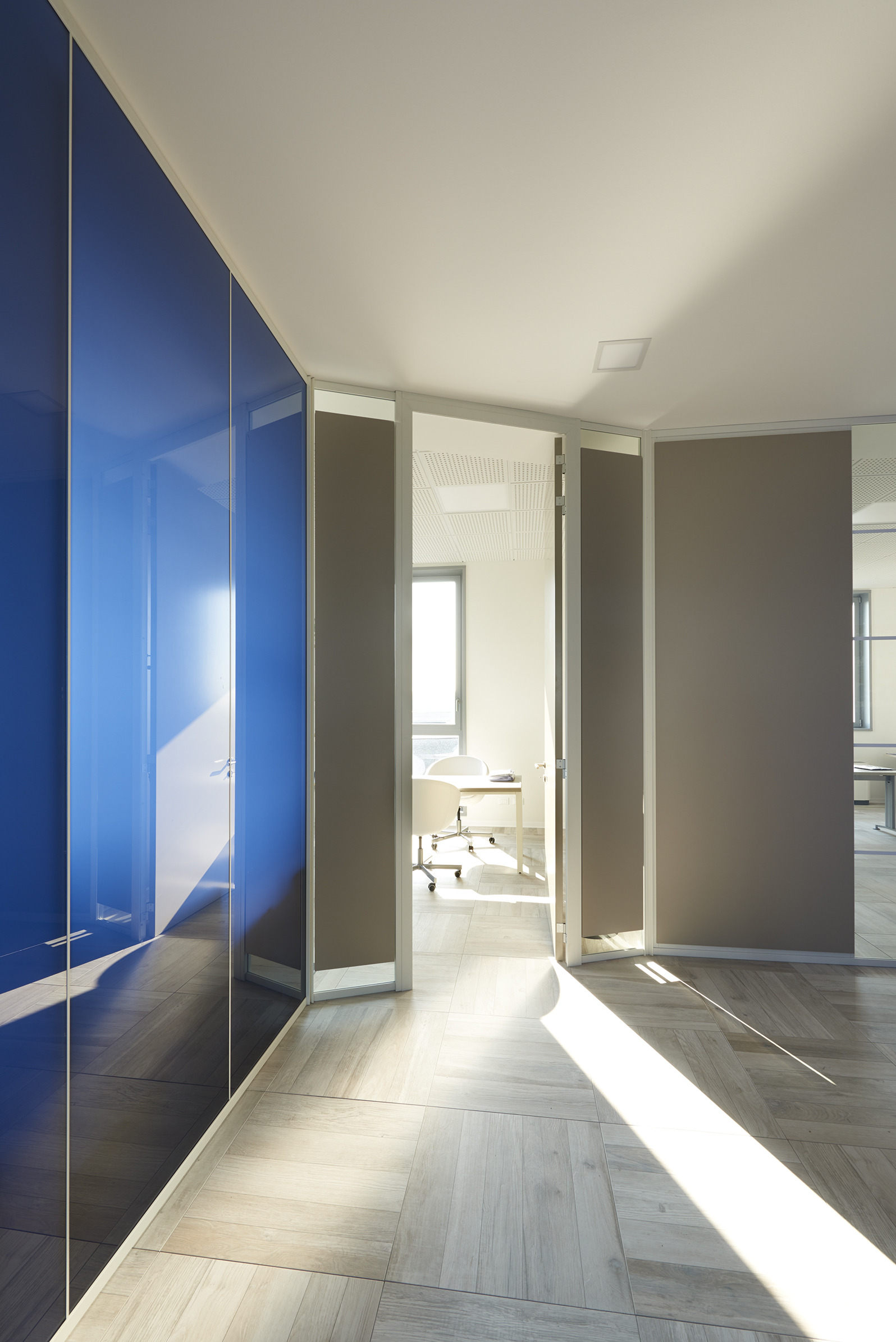 欧罗普尔工厂与办公楼-14